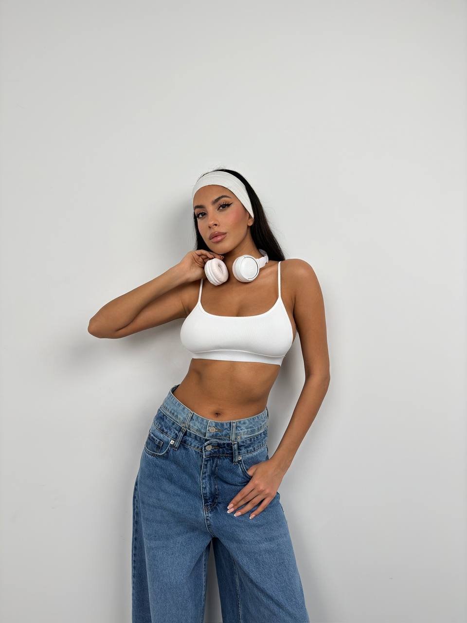 Low-cut Sports Bra – Brand: Black Fashion – Women & Kids, Baby Clothes Wholesale – TheBS Women