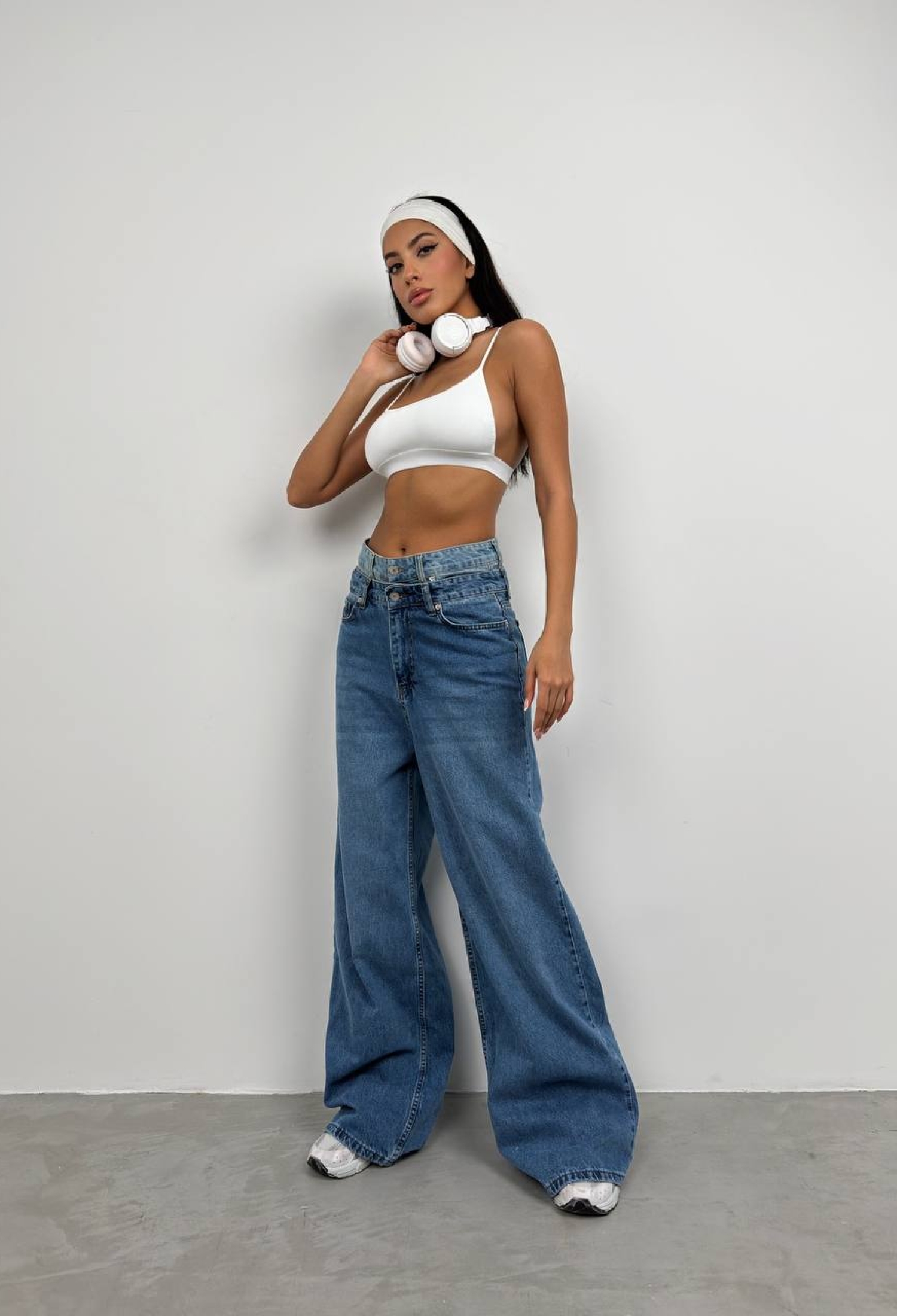 Low-cut Sports Bra - Brand: Black Fashion - Women & Kids, Baby Clothes Wholesale - TheBS Women