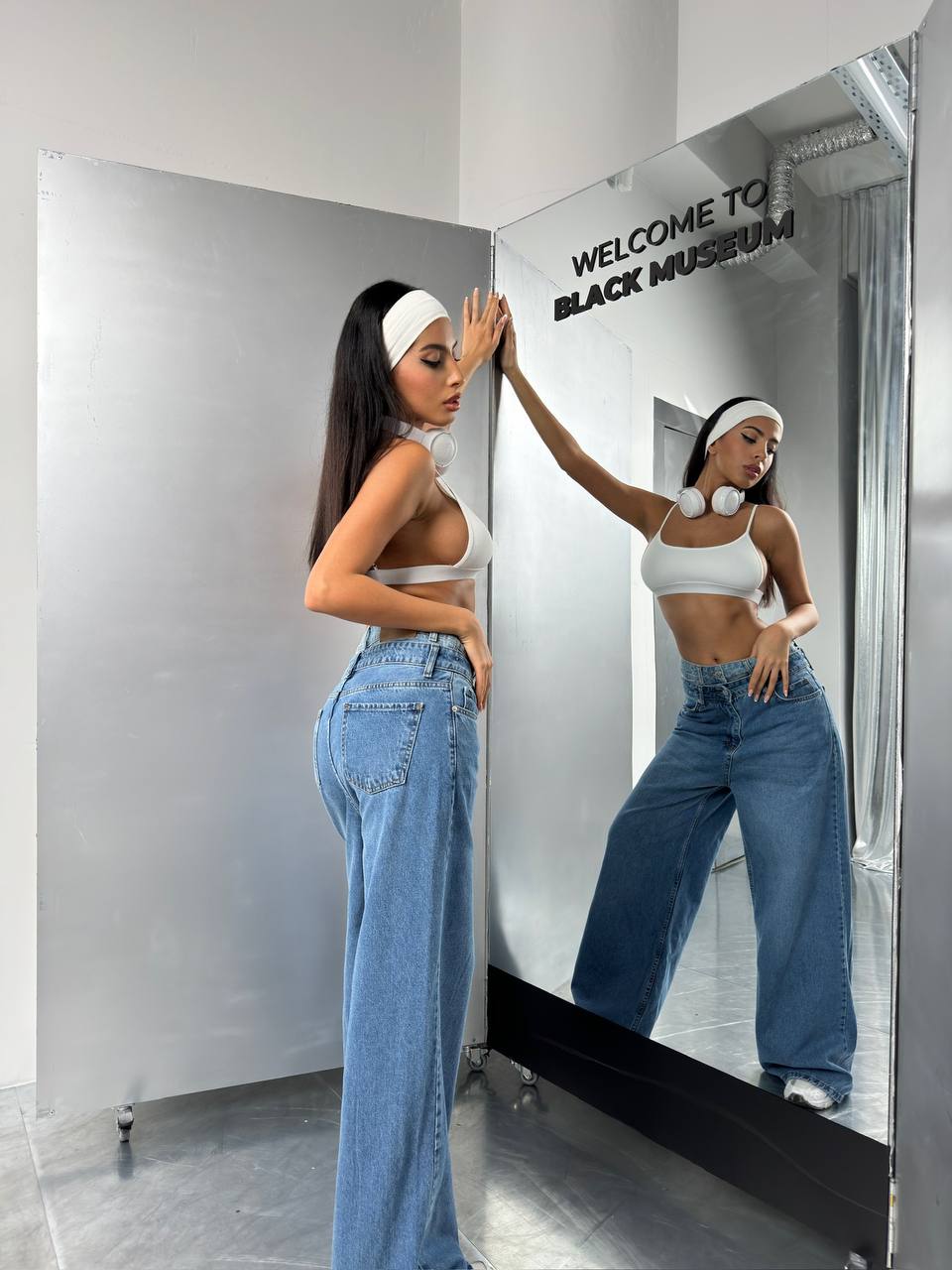 Low-cut Sports Bra – Brand: Black Fashion – Women & Kids, Baby Clothes Wholesale – TheBS Women