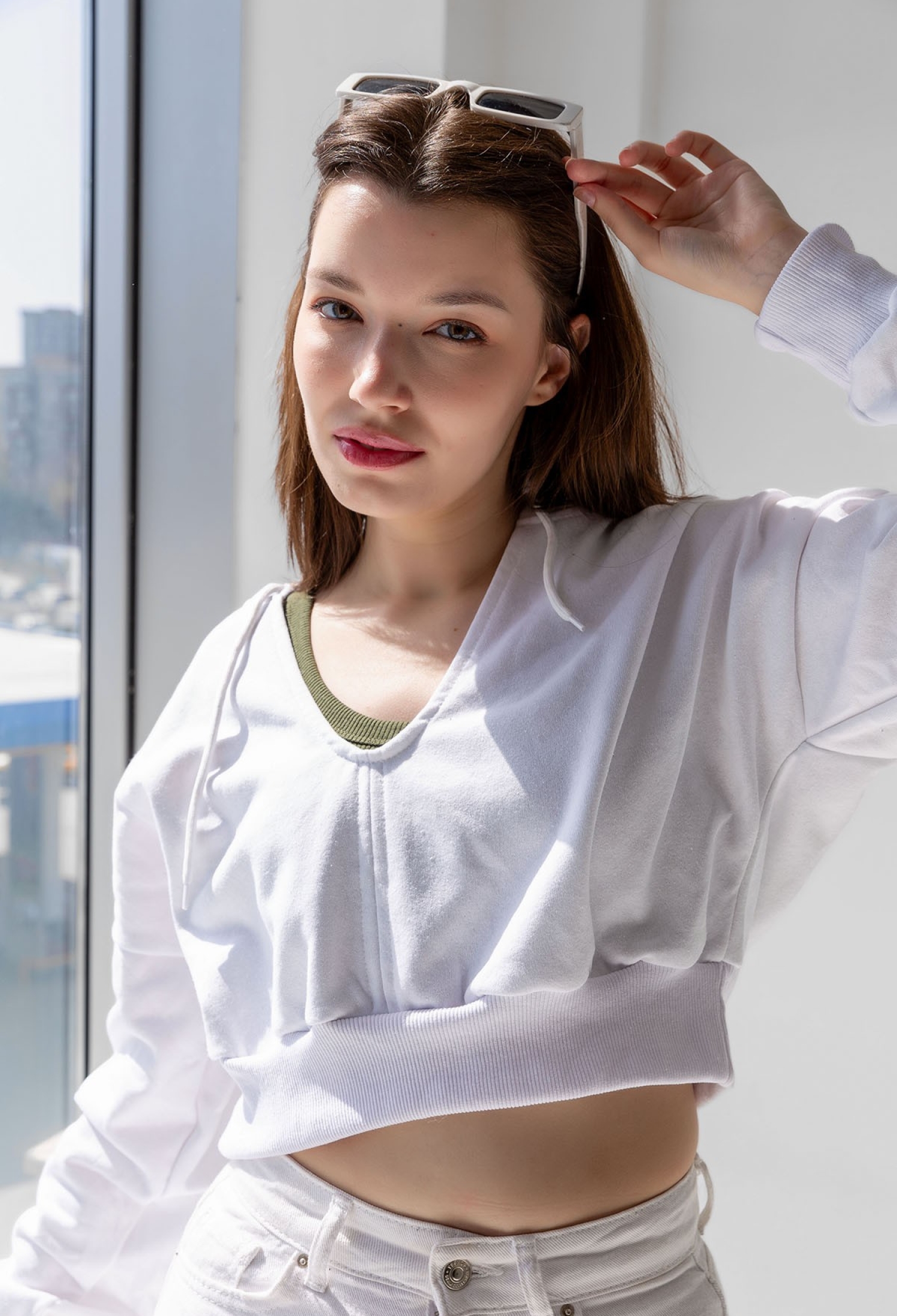 Hooded V-Neck Crop Thick Inside Fleece Knitted Sweatshirt - Brand: la & vetta - Women & Kids, Baby Clothes Wholesale - TheBS Women