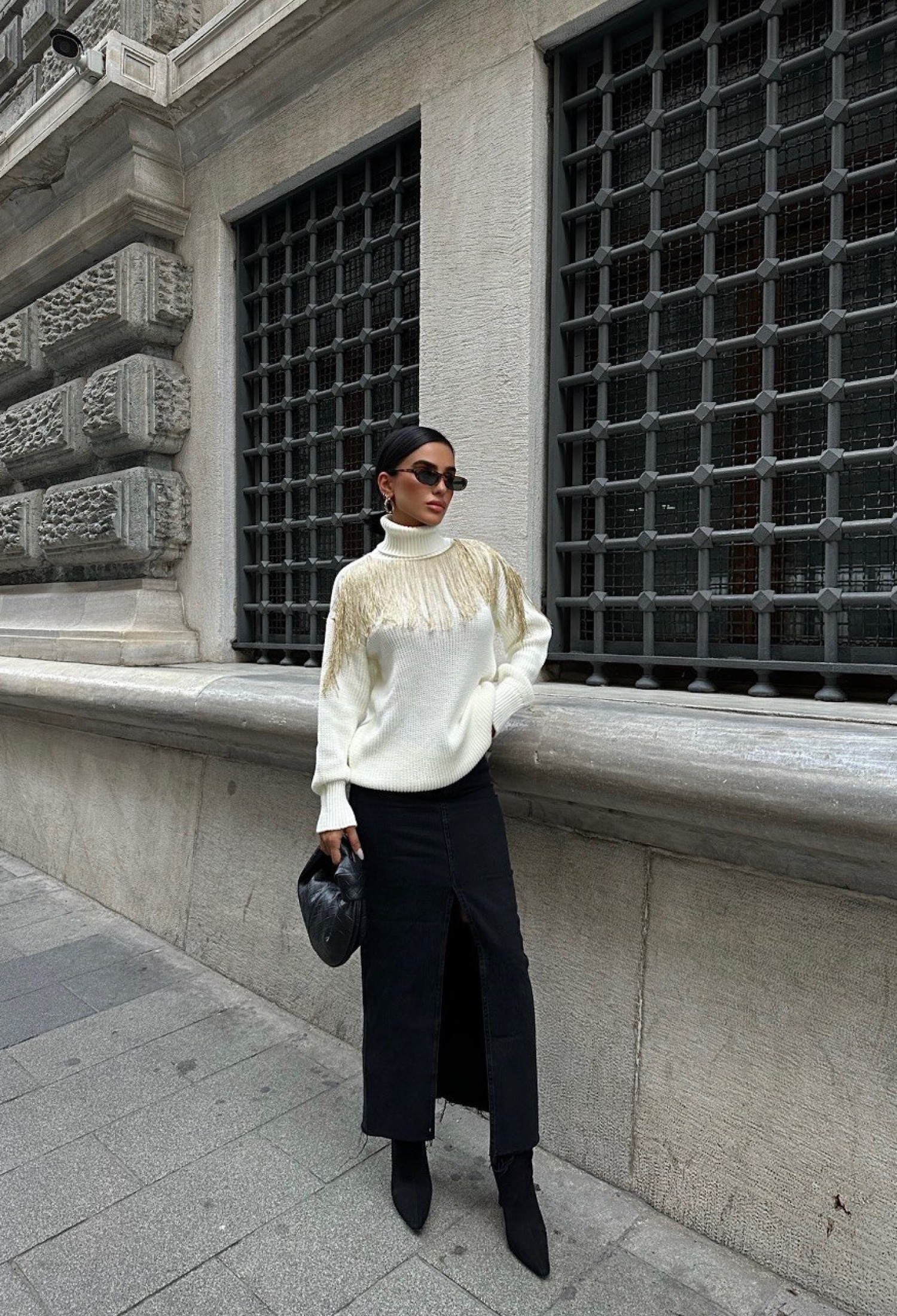 Fringed Knit Sweater - Brand: Sobe Istanbul - Women & Kids, Baby Clothes Wholesale - TheBS Women