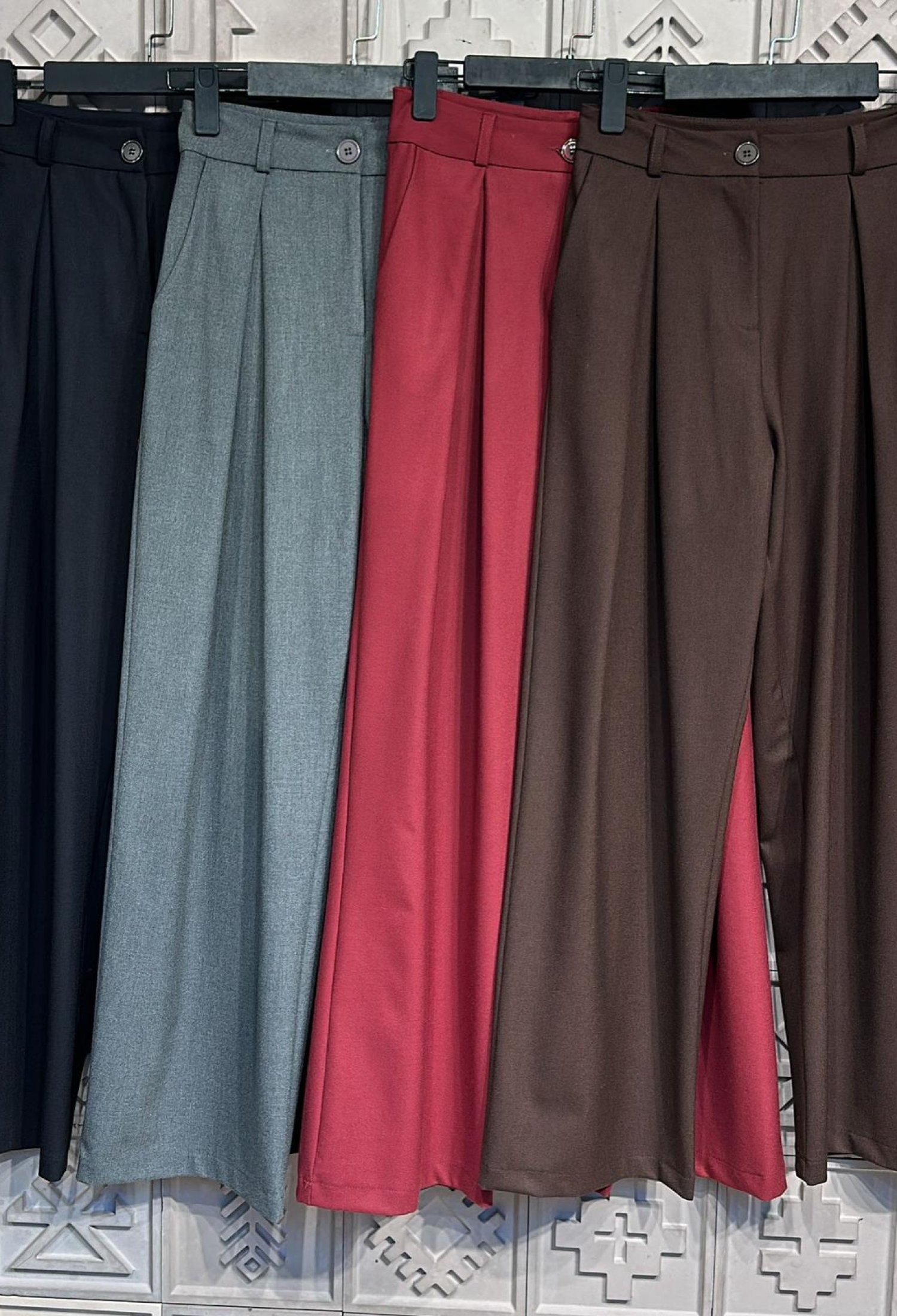 Trousers Double Pleat - Brand: Cream Rouge - Women & Kids, Baby Clothes Wholesale - TheBS Women