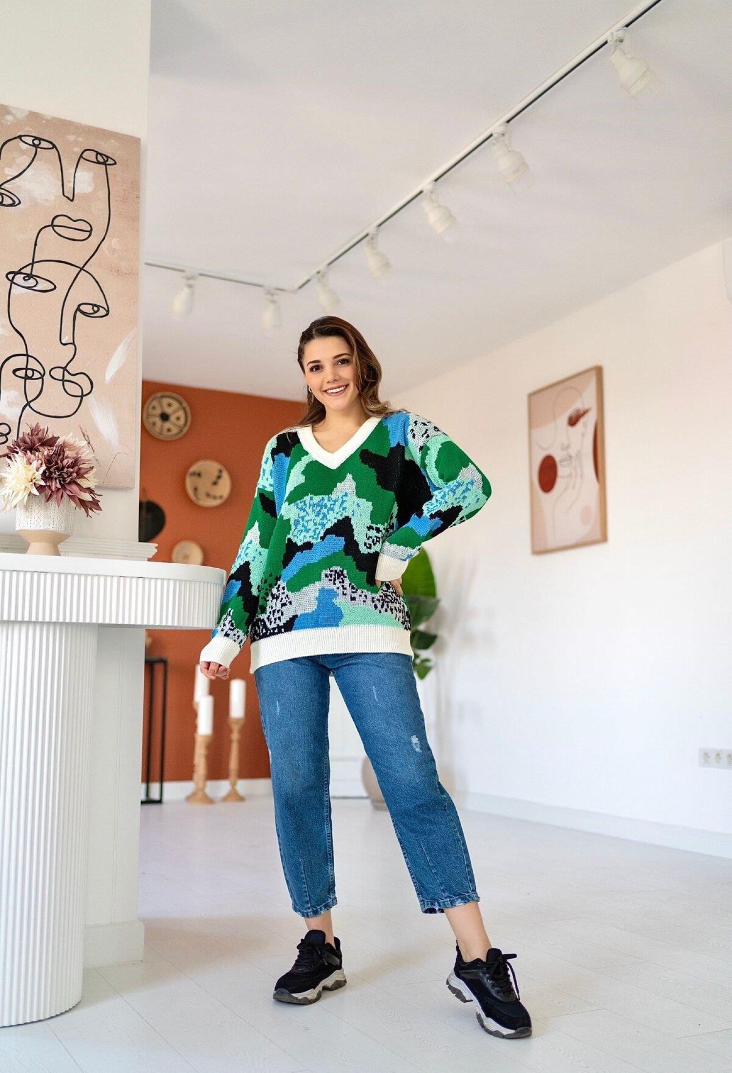 Colorful Sweater - Brand: Elisa - Women & Kids, Baby Clothes Wholesale - TheBS Women