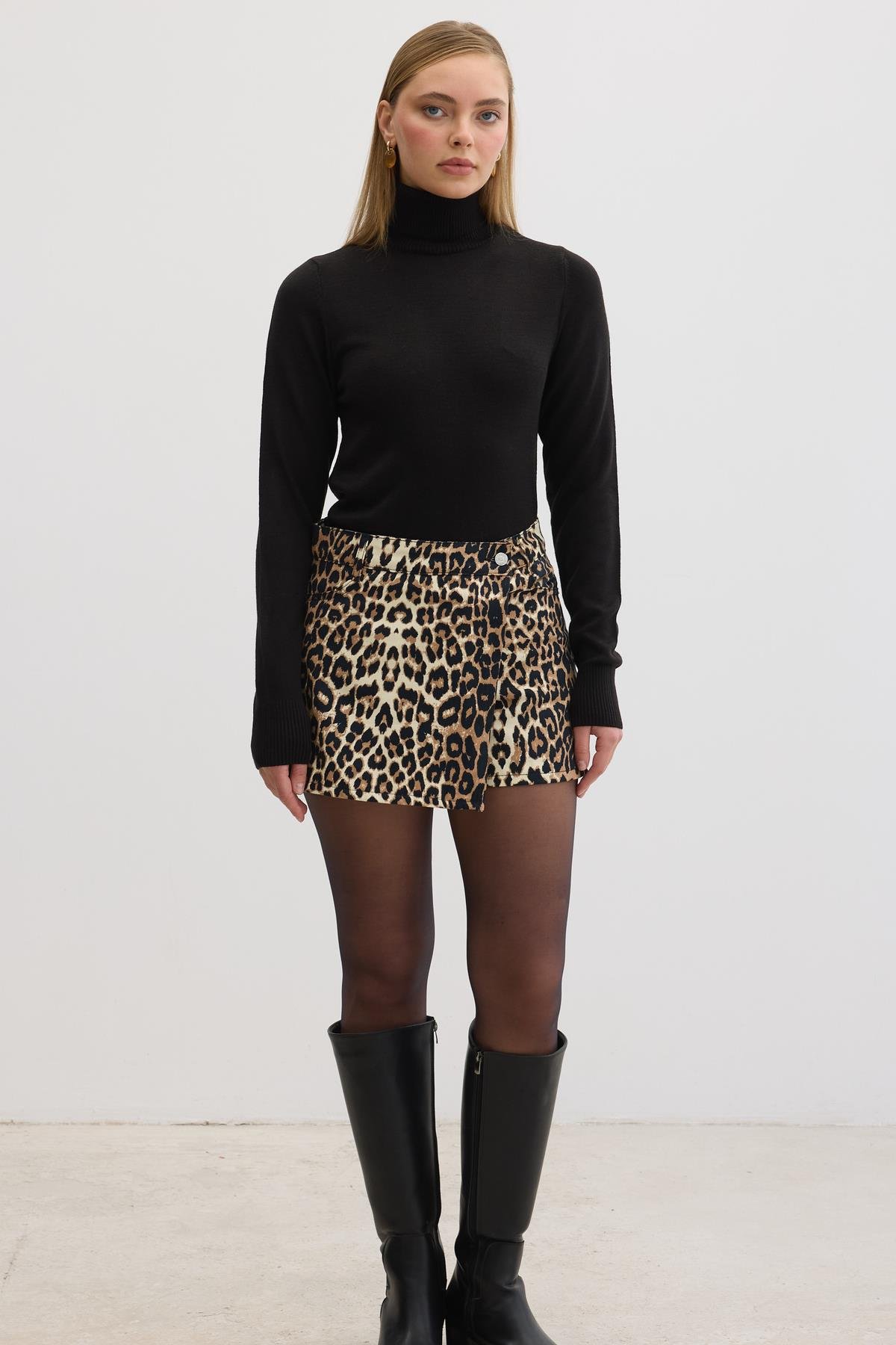 Leopard Print Short Shorts - Brown - Brand: Levure - Women & Kids, Baby Clothes Wholesale - TheBS Women Leopard Print Short Shorts - Brown - Brand: Levure - Women & Kids, Baby Clothes Wholesale - TheBS Women