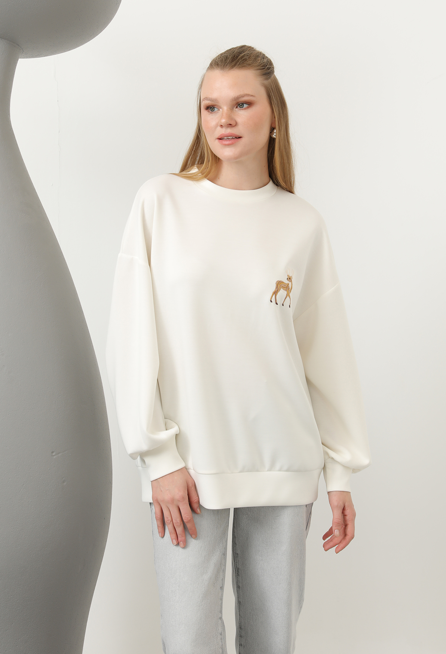 Women's Back Deer Sweat - Brand: SOUL - Women & Kids, Baby Clothes Wholesale - TheBS Women