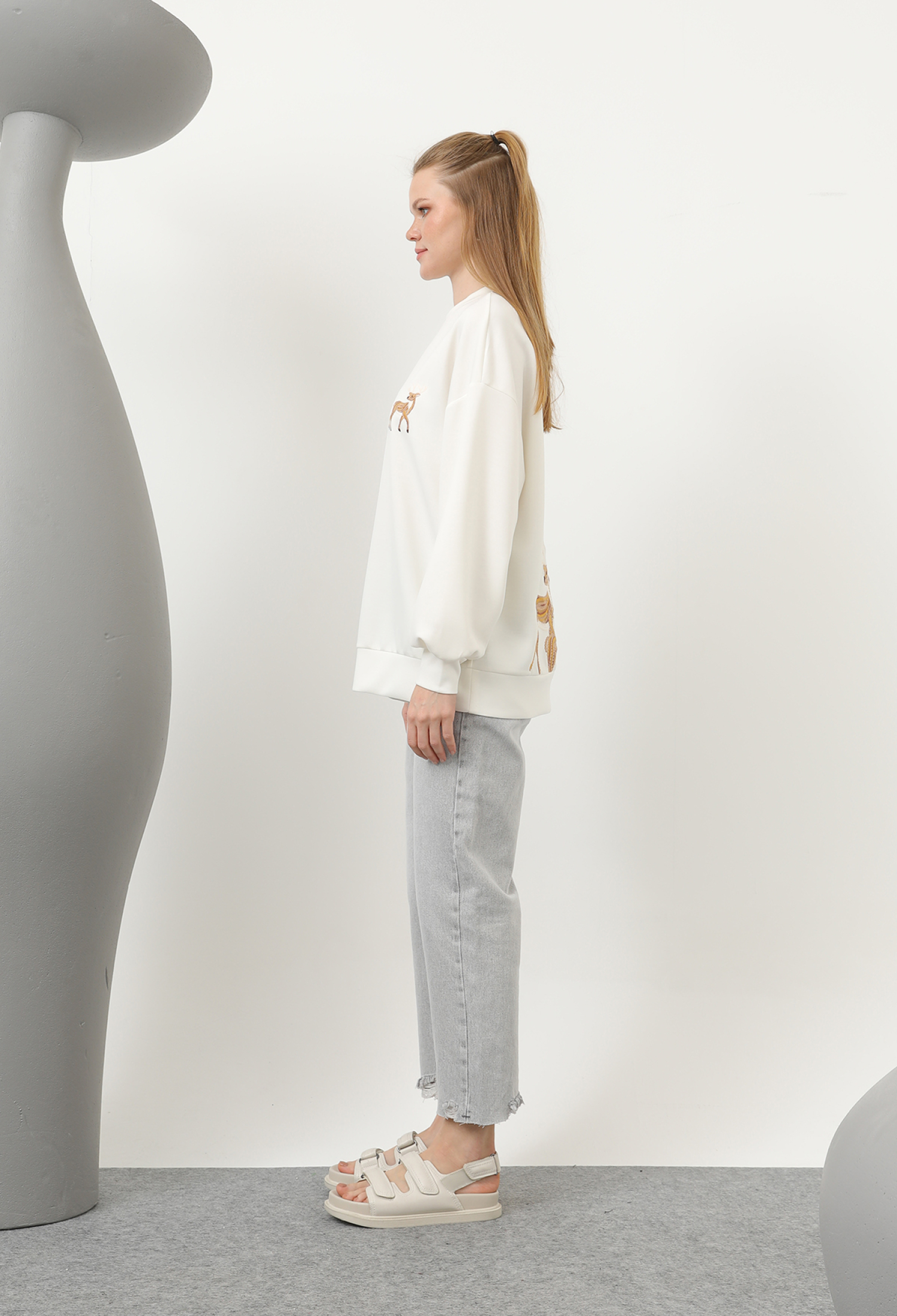 Women's Back Deer Sweat - Brand: SOUL - Women & Kids, Baby Clothes Wholesale - TheBS Women