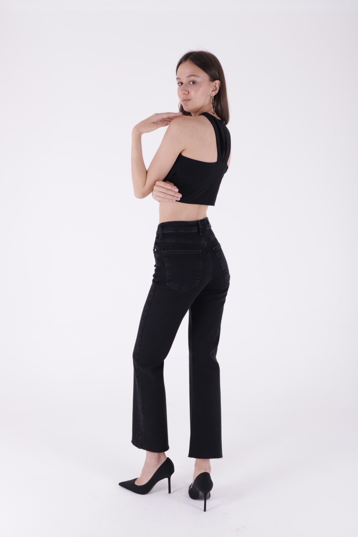 Spanish Mom Fit Jeans - Brand: XLove - Women & Kids, Baby Clothes Wholesale - TheBS Women Spanish Mom Fit Jeans - Brand: XLove - Women & Kids, Baby Clothes Wholesale - TheBS Women