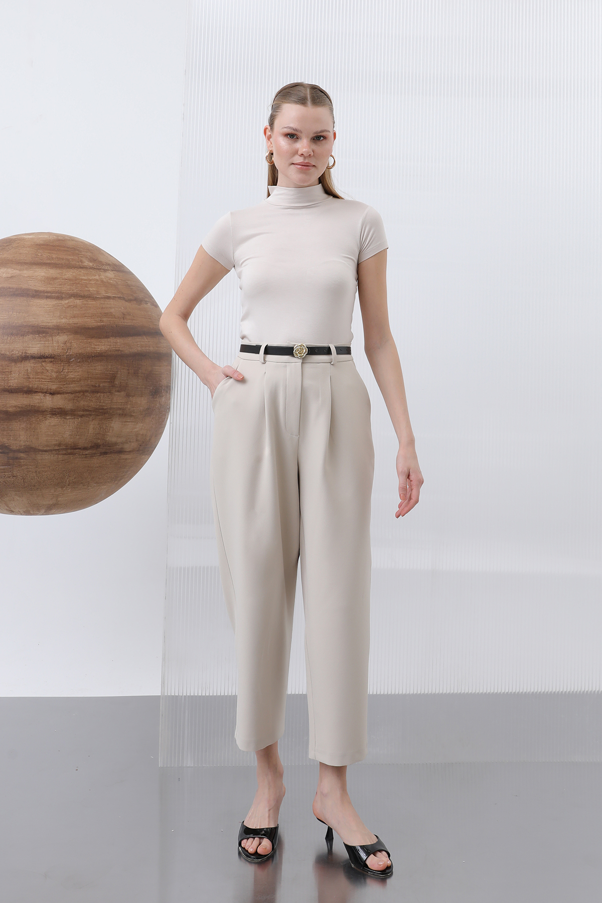 Women's Pleated Pants - Brand: Puane - Women & Kids, Baby Clothes Wholesale - TheBS Women