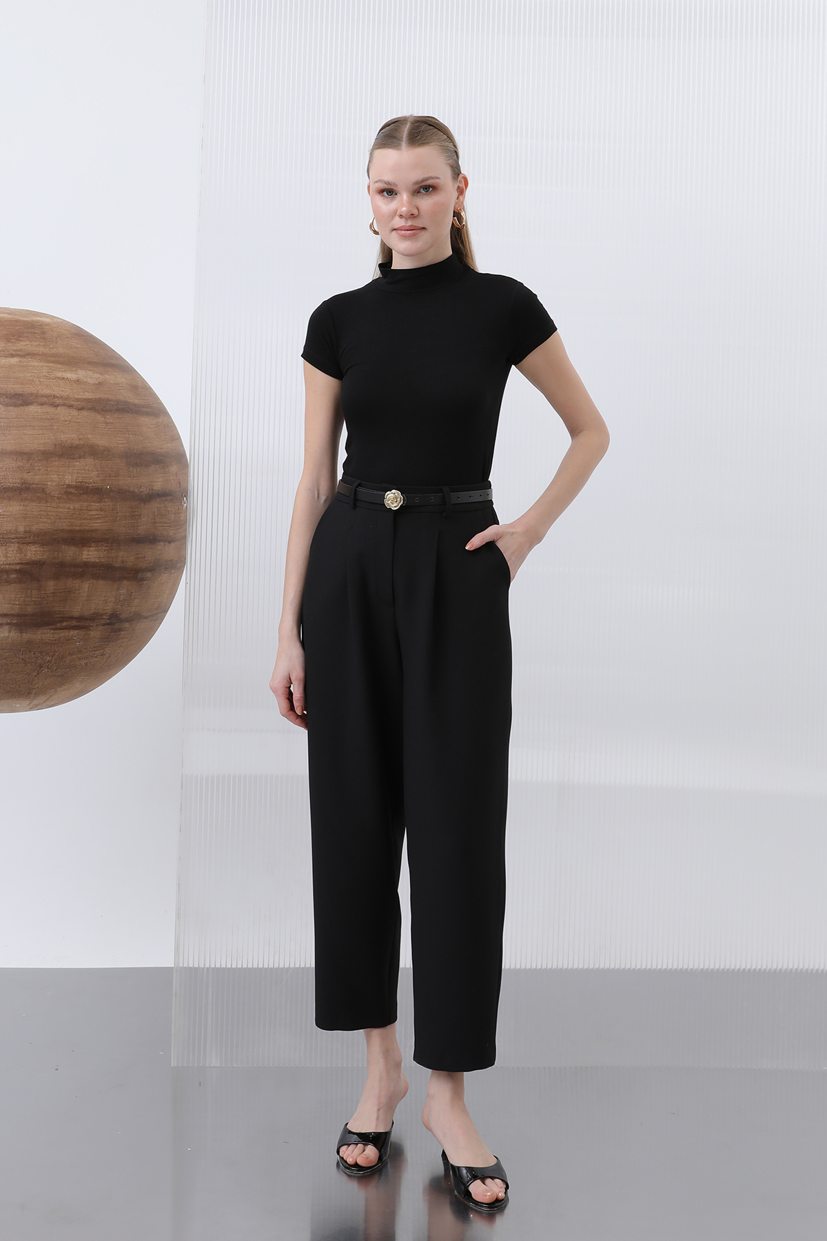 Women’s Pleated Pants – Brand: Puane – Women & Kids, Baby Clothes Wholesale – TheBS Women