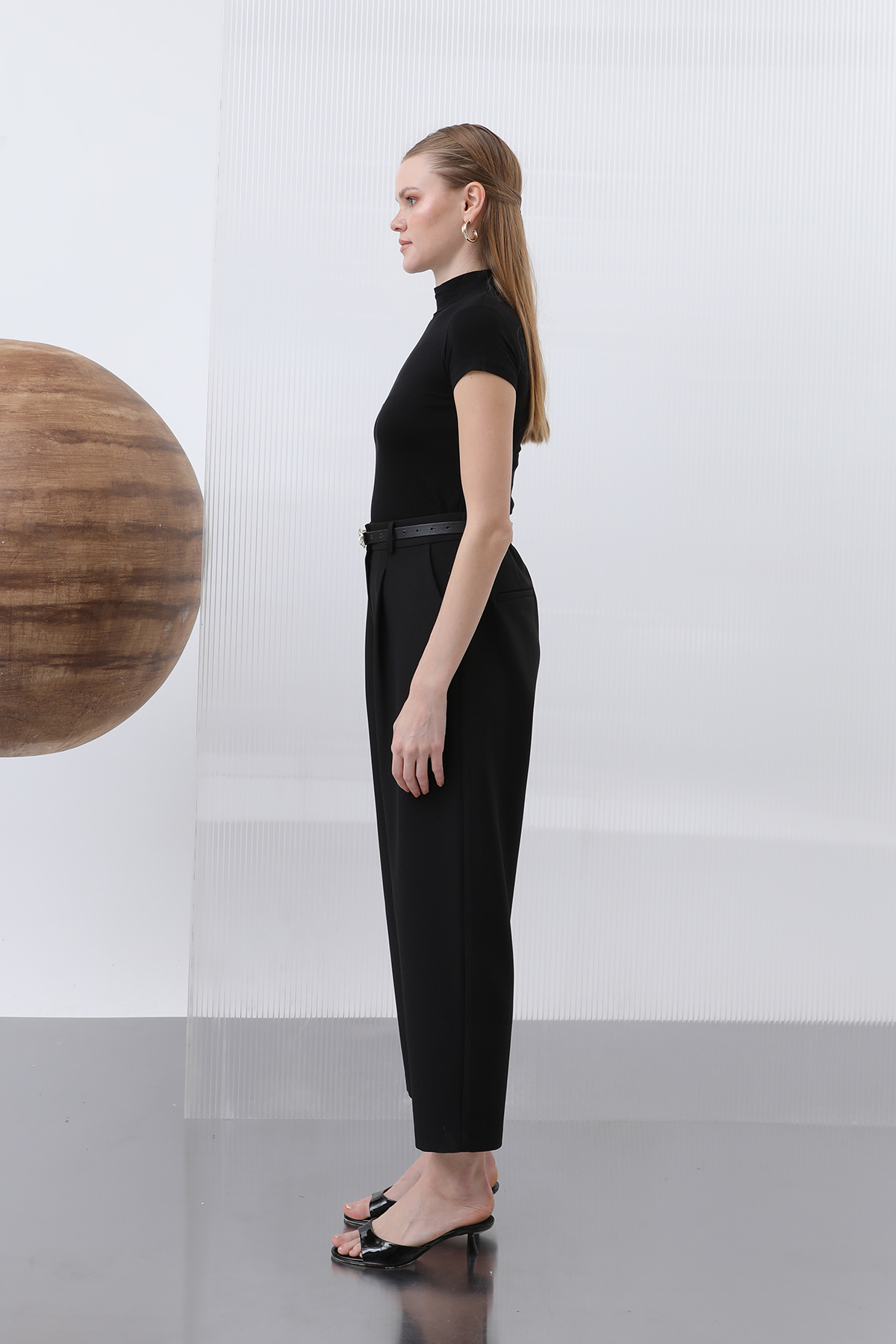 Women’s Pleated Pants – Brand: Puane – Women & Kids, Baby Clothes Wholesale – TheBS Women