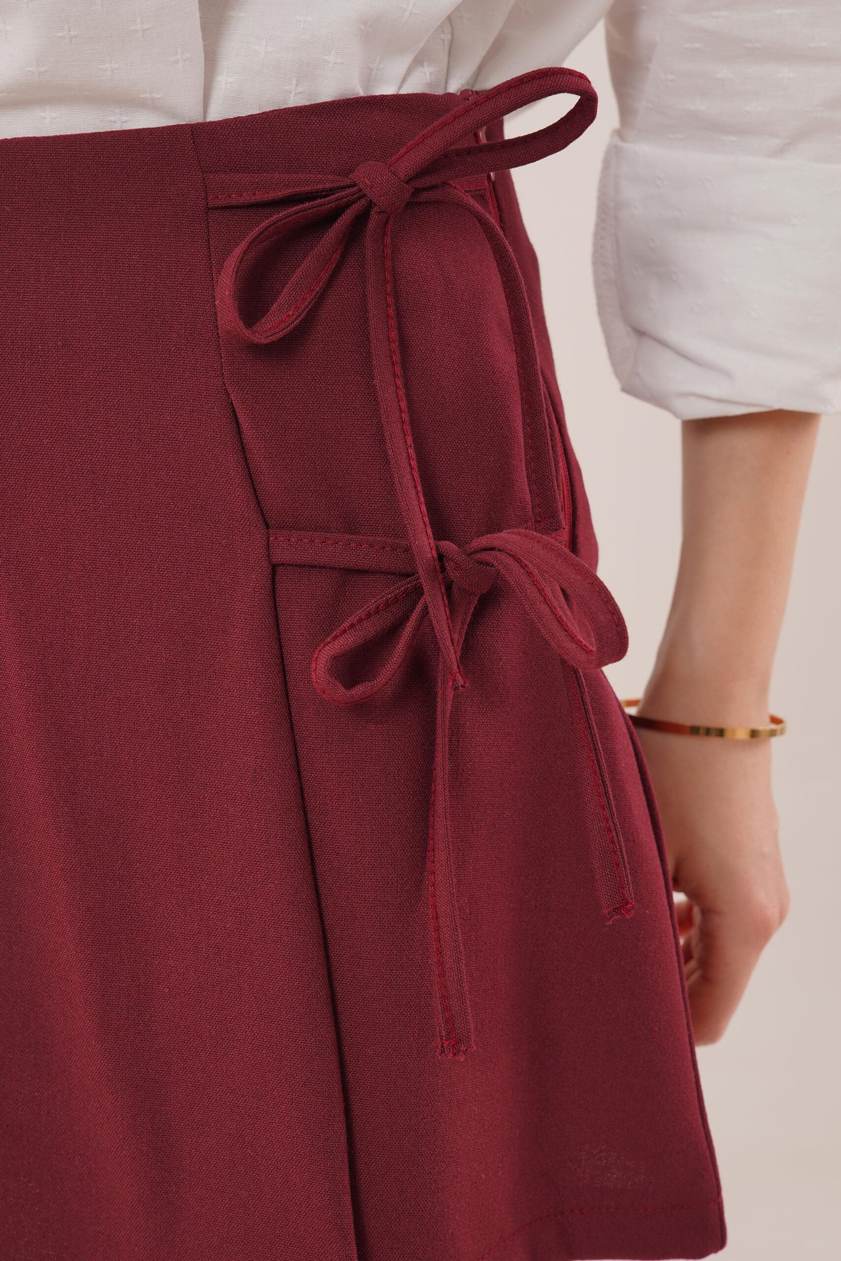 Front Pleated Side Drawstring Detailed Wholesale Burgundy Mini Shorts Skirt – Brand: Lustrin – Women & Kids, Baby Clothes Wholesale – TheBS Women