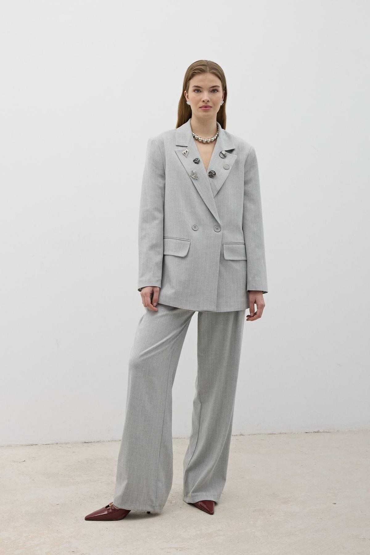 Front Zipper Button Detailed Pants - Brand: Levure - Women & Kids, Baby Clothes Wholesale - TheBS Women Front Zipper Button Detailed Pants - Brand: Levure - Women & Kids, Baby Clothes Wholesale - TheBS Women