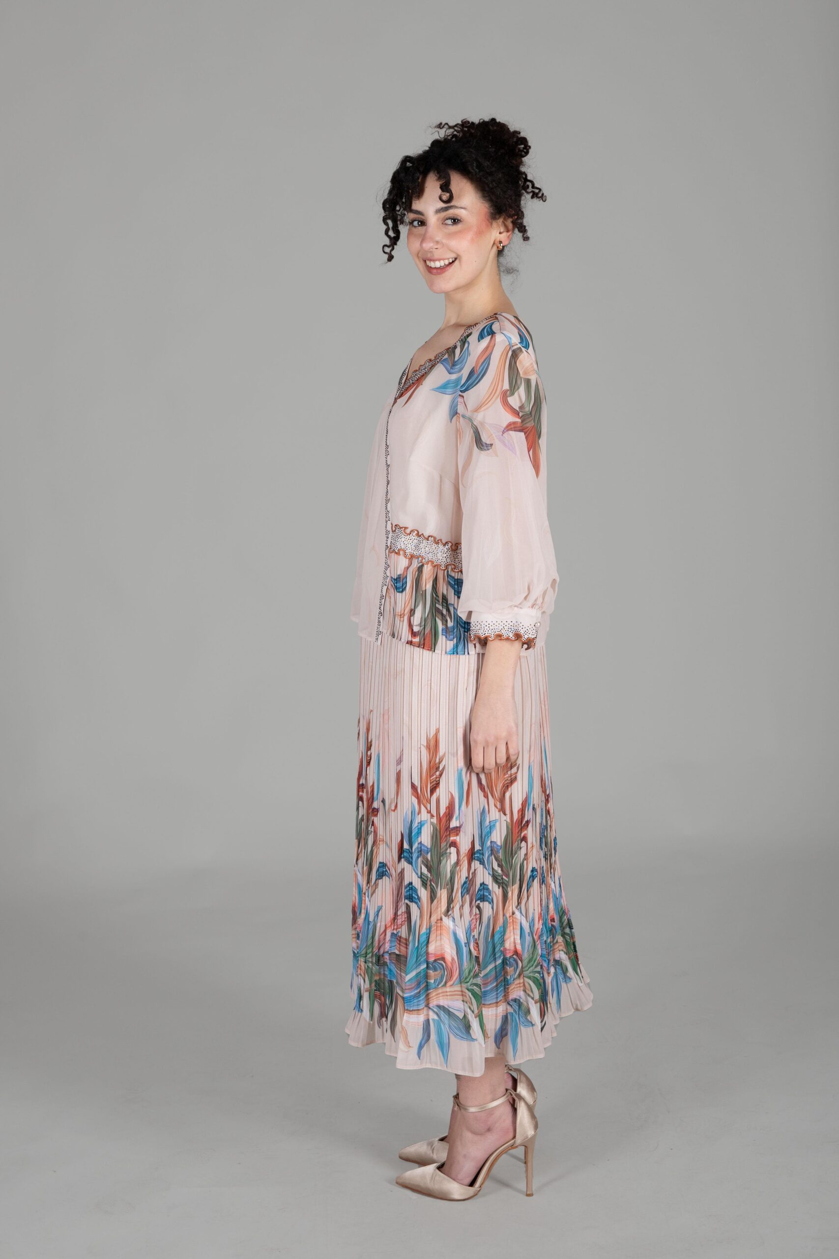 V Neck Mars Empirme Dress – Brand: GUMANIZE – Women & Kids, Baby Clothes Wholesale – TheBS Women