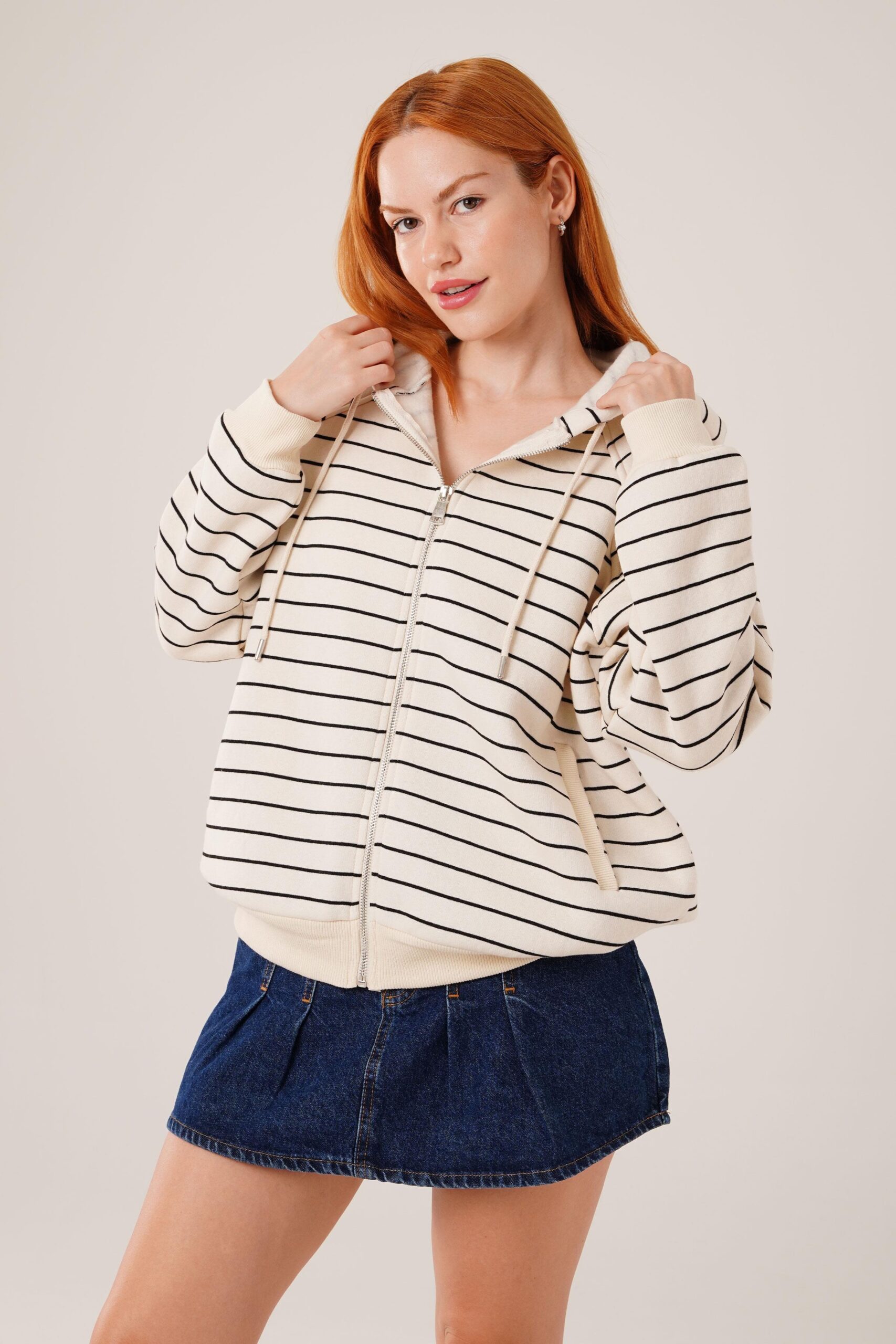 Wholesale Stone Cardigan With Hooded Zipper Stripes – Brand: Lustrin – Women & Kids, Baby Clothes Wholesale – TheBS Women