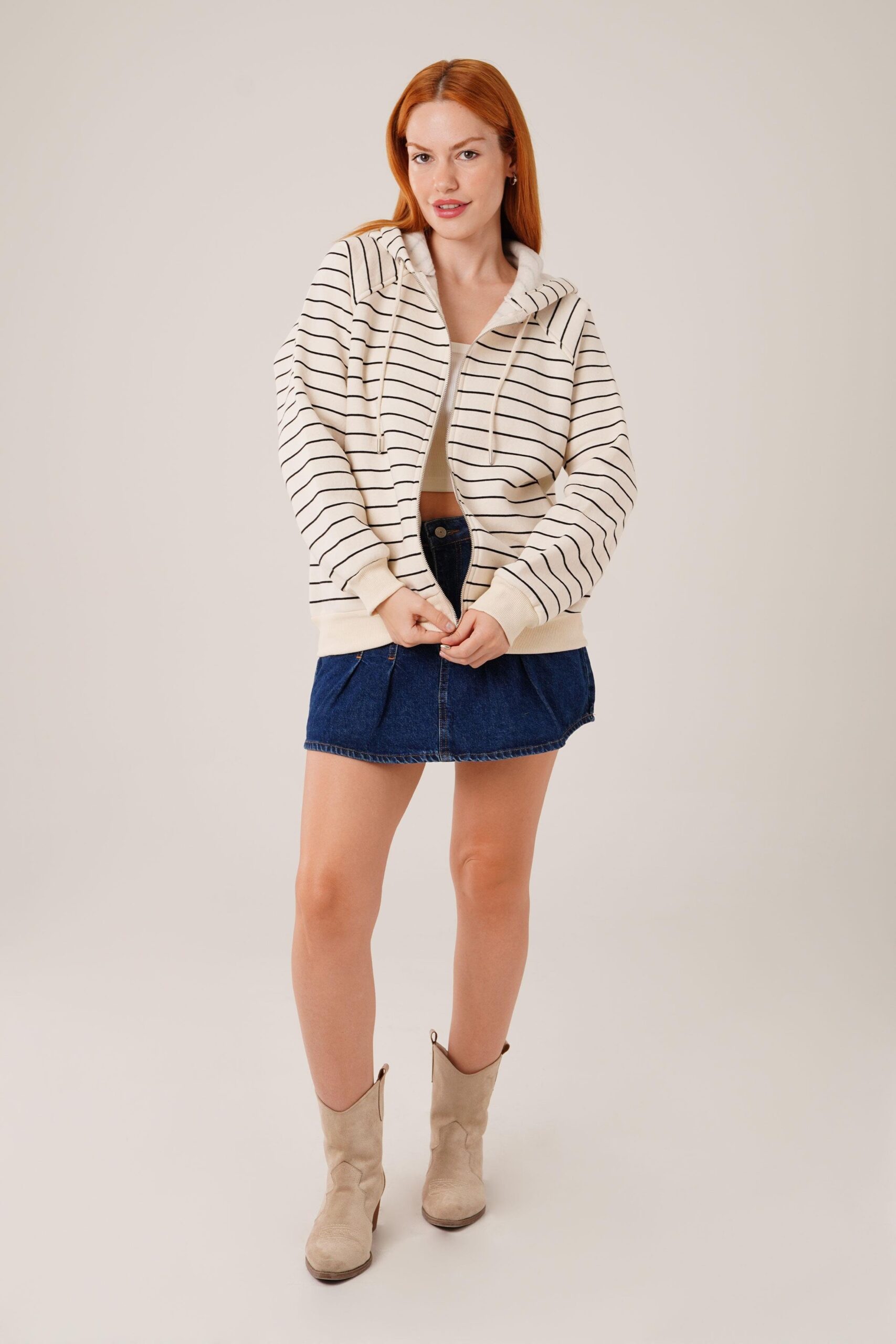 Wholesale Stone Cardigan With Hooded Zipper Stripes – Brand: Lustrin – Women & Kids, Baby Clothes Wholesale – TheBS Women