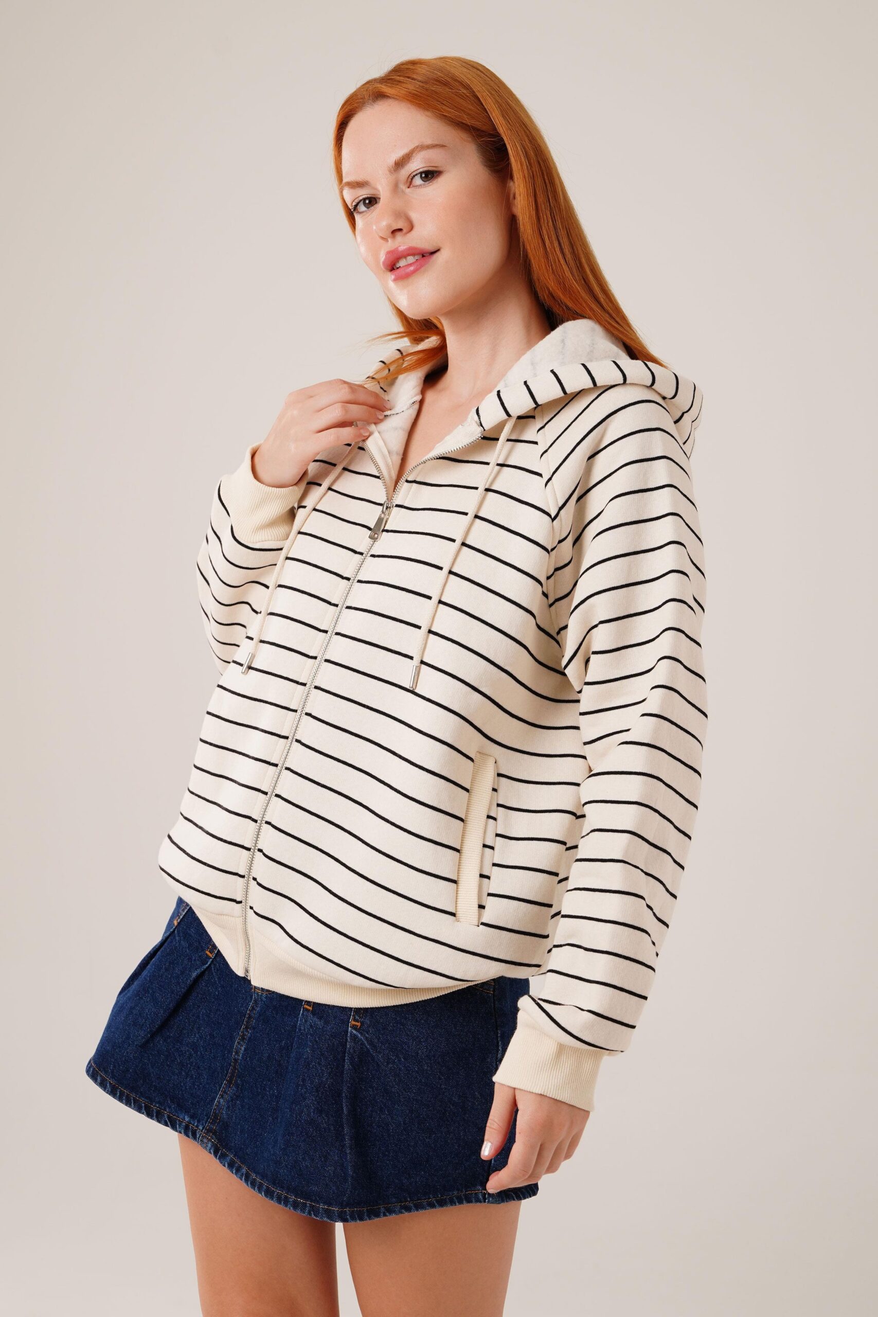 Wholesale Stone Cardigan With Hooded Zipper Stripes – Brand: Lustrin – Women & Kids, Baby Clothes Wholesale – TheBS Women