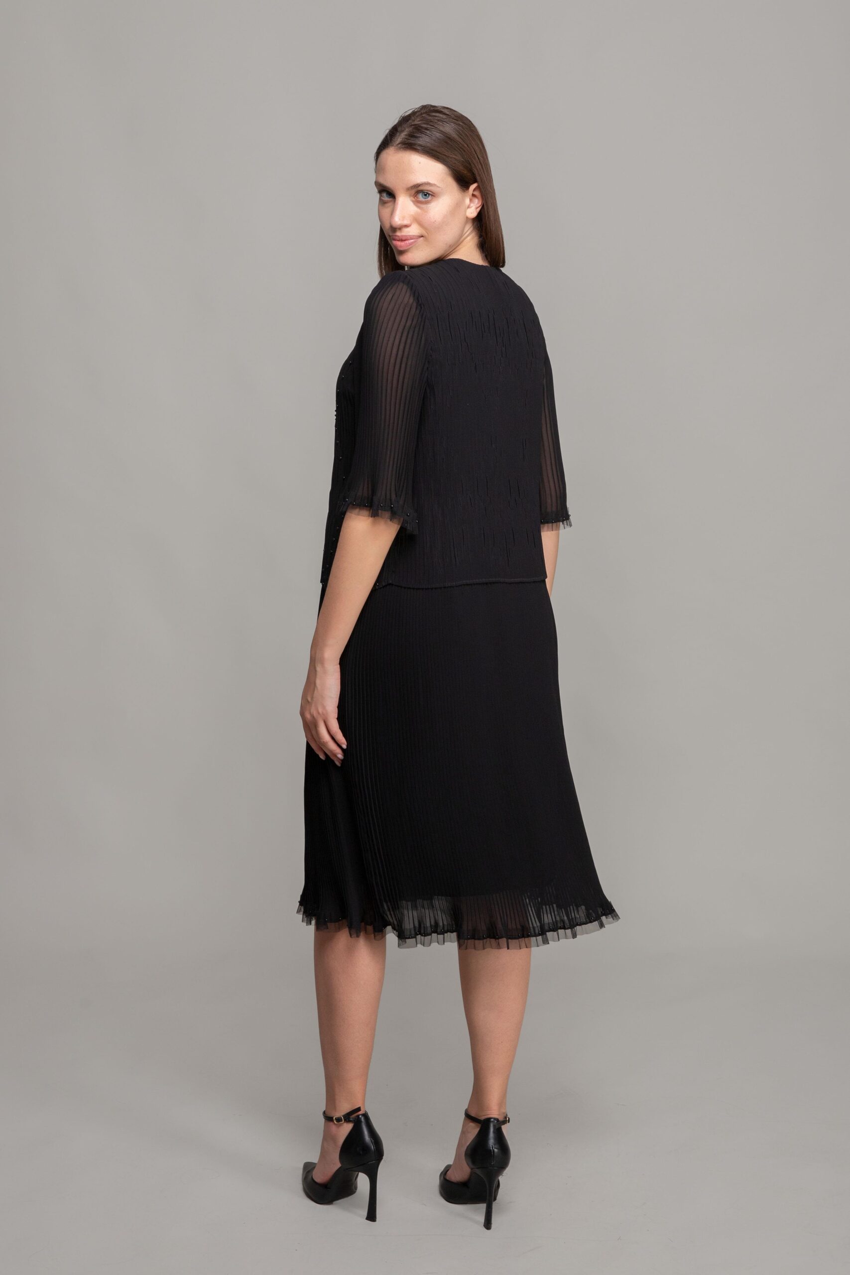 Round Neck Pleated Chiffon Dress - Brand: GUMANIZE - Women & Kids, Baby Clothes Wholesale - TheBS Women Round Neck Pleated Chiffon Dress - Brand: GUMANIZE - Women & Kids, Baby Clothes Wholesale - TheBS Women