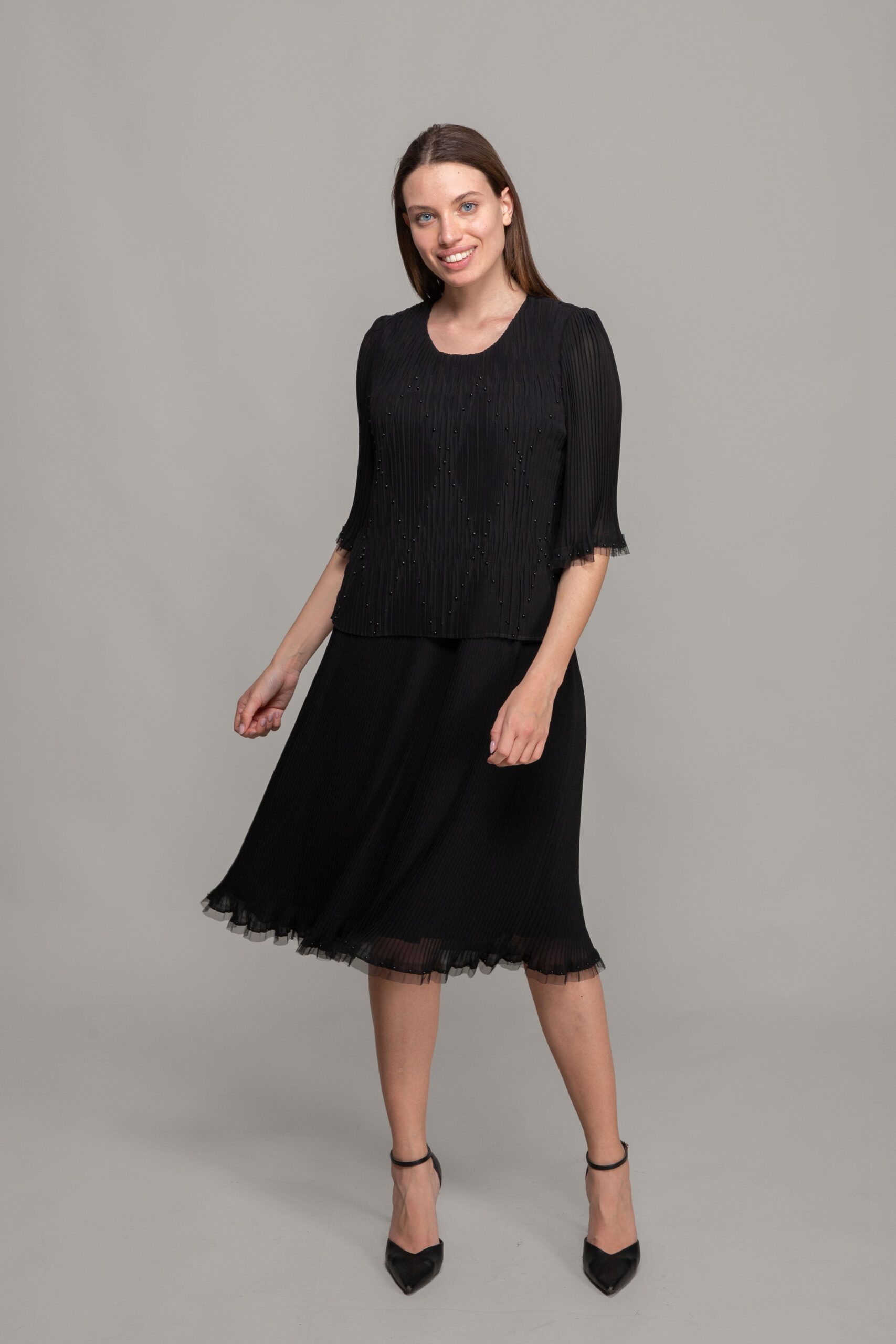 Round Neck Pleated Chiffon Dress - Brand: GUMANIZE - Women & Kids, Baby Clothes Wholesale - TheBS Women Round Neck Pleated Chiffon Dress - Brand: GUMANIZE - Women & Kids, Baby Clothes Wholesale - TheBS Women