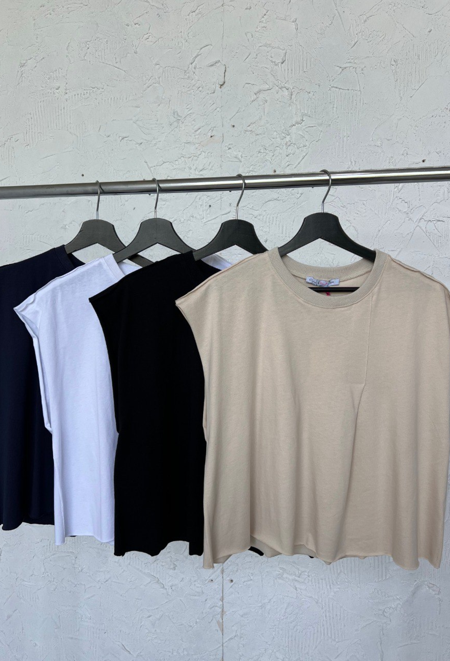 Tshirt Pat Detailed - Brand: Cream Rouge - Women & Kids, Baby Clothes Wholesale - TheBS Women