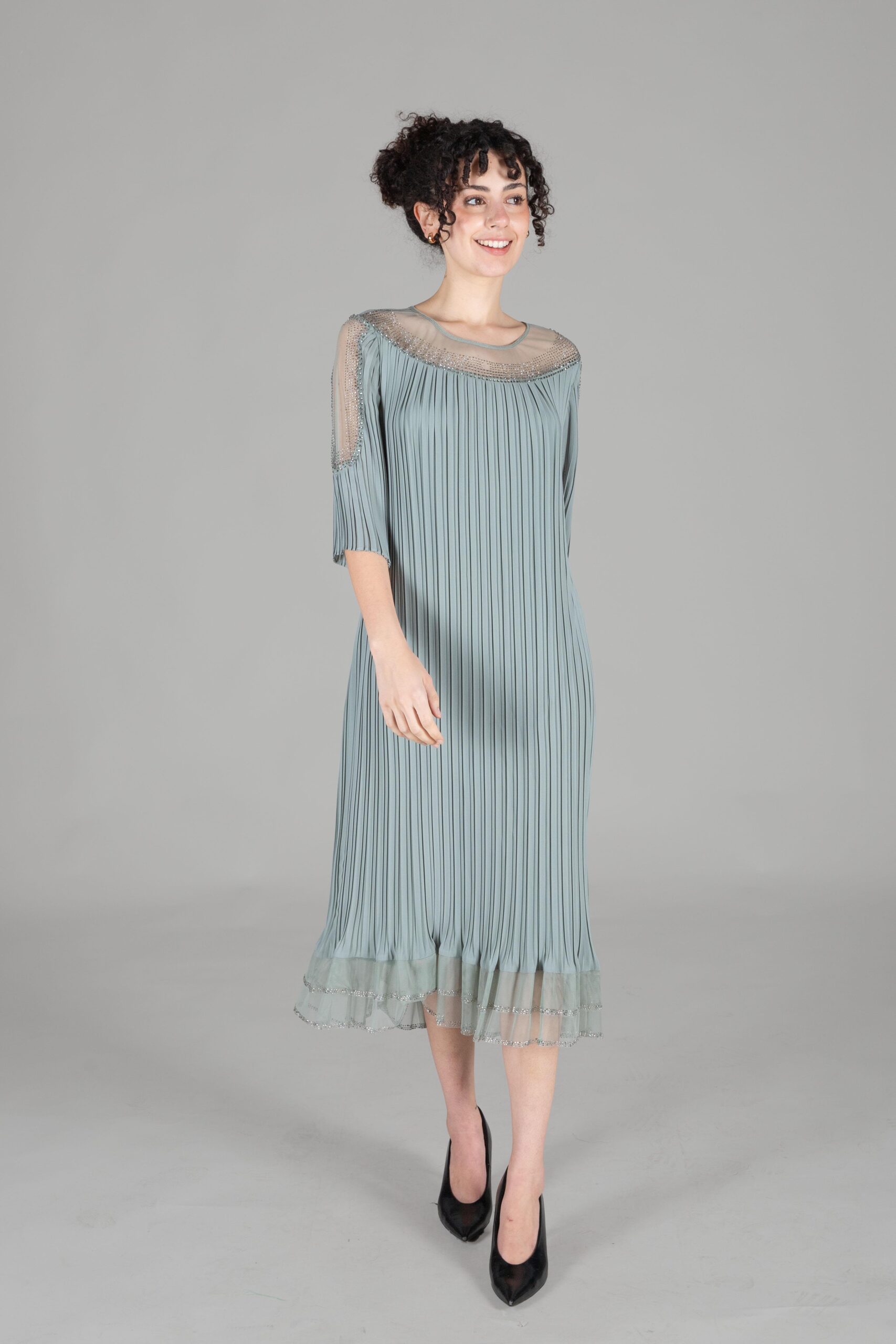 Oval Collar Stone Pleated Dress - Brand: GUMANIZE - Women & Kids, Baby Clothes Wholesale - TheBS Women Oval Collar Stone Pleated Dress - Brand: GUMANIZE - Women & Kids, Baby Clothes Wholesale - TheBS Women