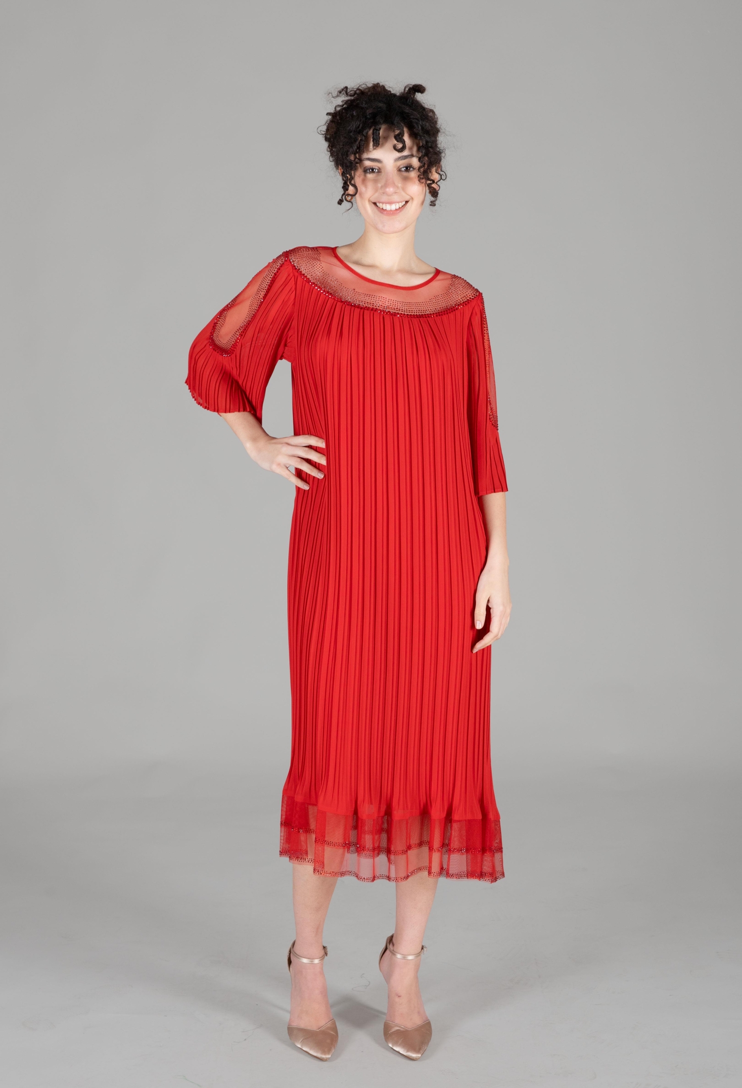 Oval Collar Stone Pleated Dress - Brand: GUMANIZE - Women & Kids, Baby Clothes Wholesale - TheBS Women