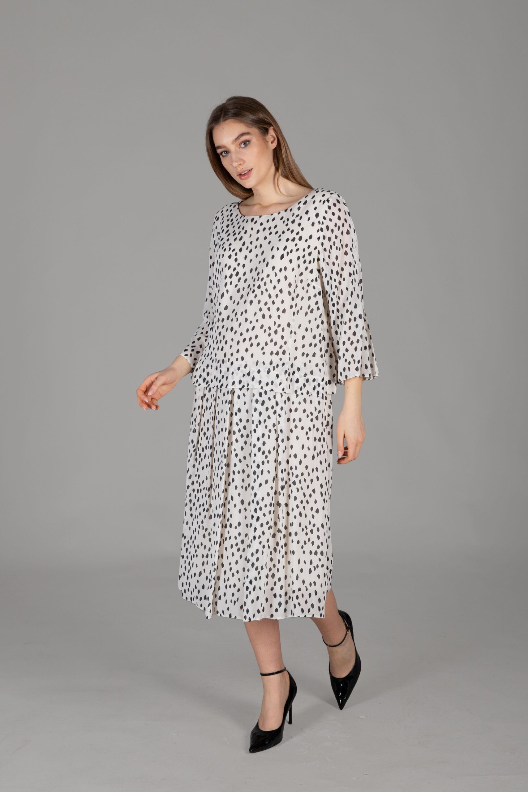 Round Neck Dress - Brand: GUMANIZE - Women & Kids, Baby Clothes Wholesale - TheBS Women Round Neck Dress - Brand: GUMANIZE - Women & Kids, Baby Clothes Wholesale - TheBS Women