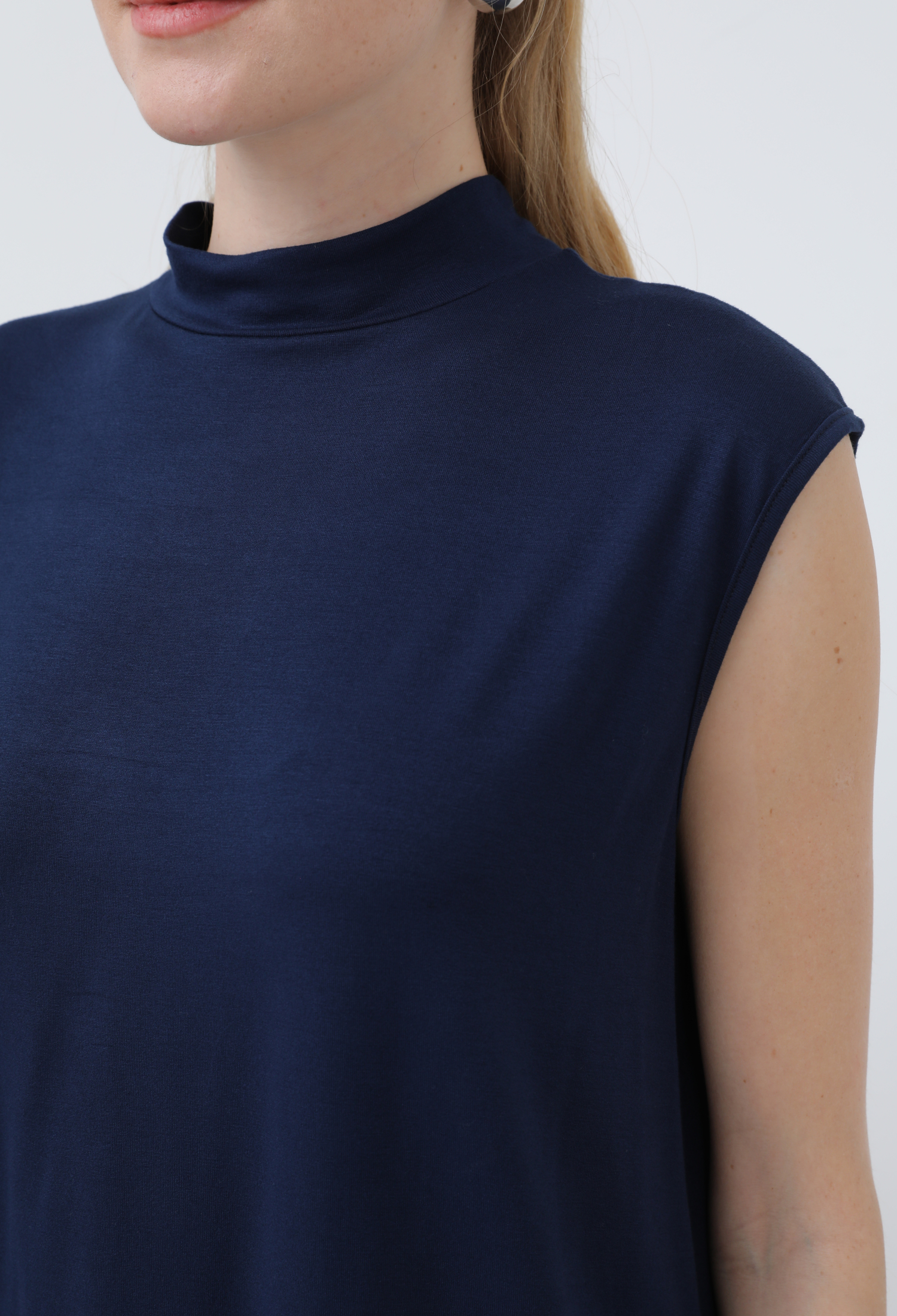 Sleeveless Crew Neck Blouse - Navy - Brand: Puane - Women & Kids, Baby Clothes Wholesale - TheBS Women