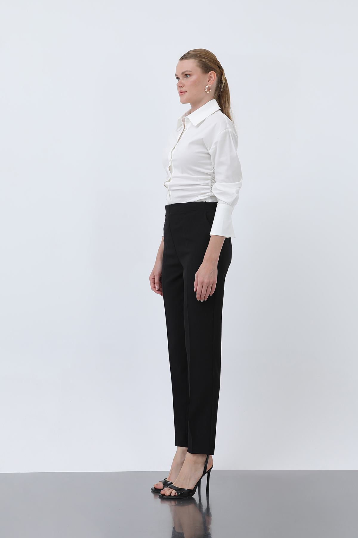 Women’s Carrot Cut Pants – Brand: Puane – Women & Kids, Baby Clothes Wholesale – TheBS Women