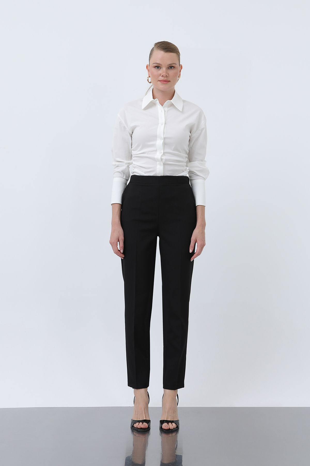 Women’s Carrot Cut Pants – Brand: Puane – Women & Kids, Baby Clothes Wholesale – TheBS Women