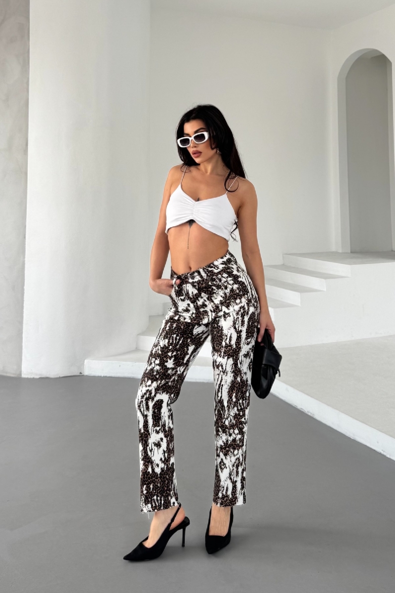 Mom Fit Jeans - Brand: XLove - Women & Kids, Baby Clothes Wholesale - TheBS Women Mom Fit Jeans - Brand: XLove - Women & Kids, Baby Clothes Wholesale - TheBS Women