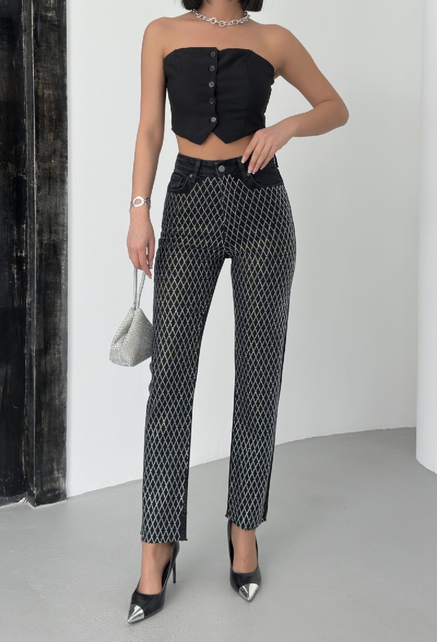 Mom Fit Jeans With Stones - Brand: XLove - Women & Kids, Baby Clothes Wholesale - TheBS Women