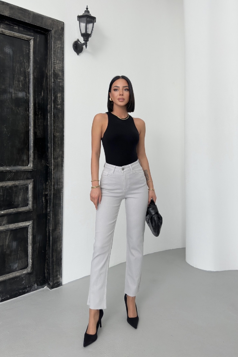 Seamless Leg Mom Fit Jeans - Brand: XLove - Women & Kids, Baby Clothes Wholesale - TheBS Women Seamless Leg Mom Fit Jeans - Brand: XLove - Women & Kids, Baby Clothes Wholesale - TheBS Women