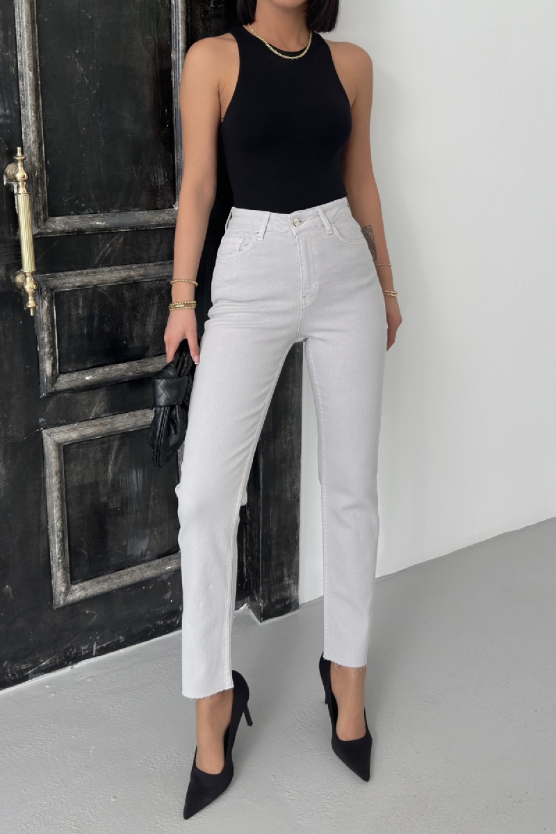 Seamless Leg Mom Fit Jeans - Brand: XLove - Women & Kids, Baby Clothes Wholesale - TheBS Women Seamless Leg Mom Fit Jeans - Brand: XLove - Women & Kids, Baby Clothes Wholesale - TheBS Women