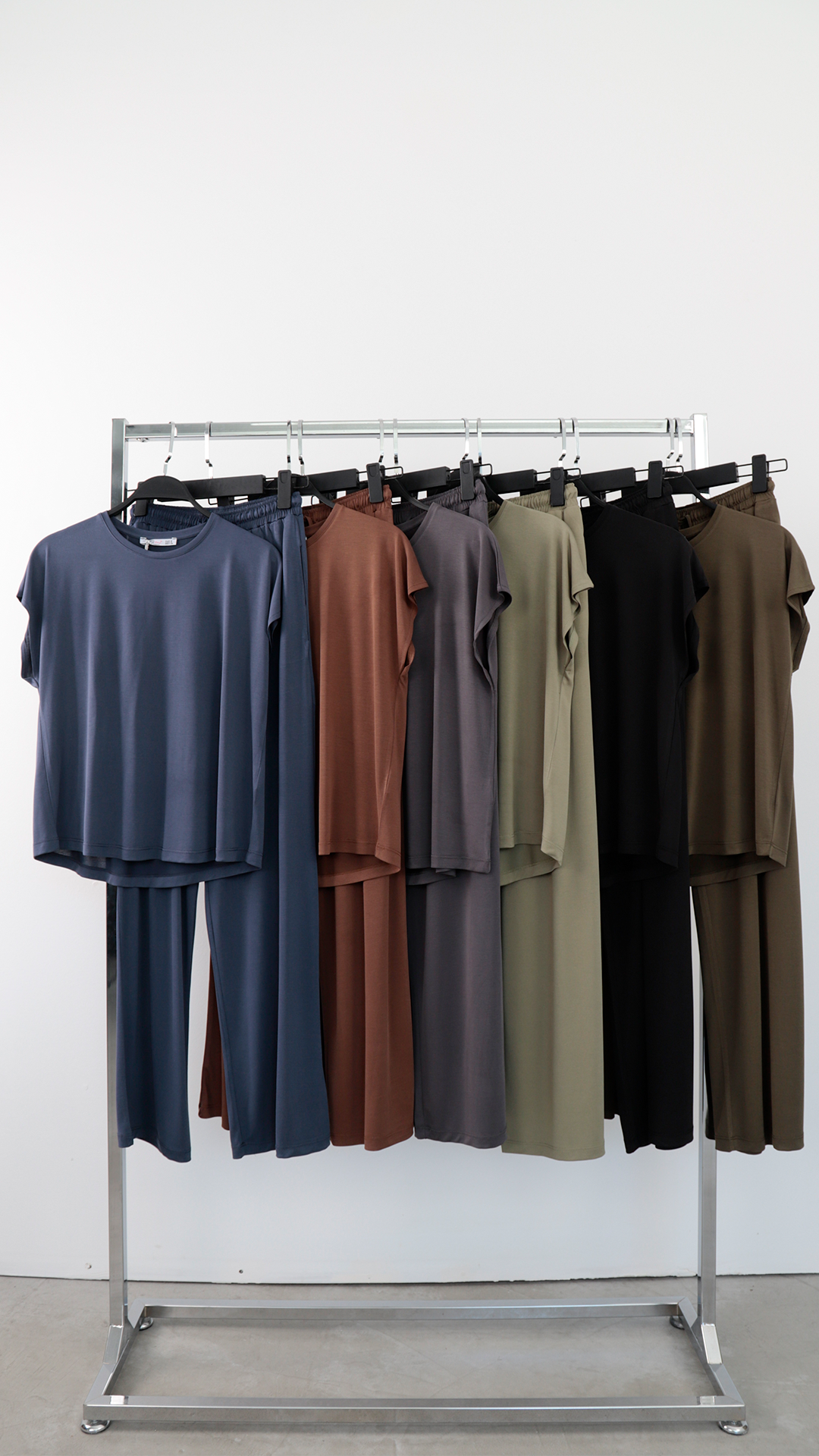 Casual Jogger Pants With Straight LegPull On – Brand: Cream Rouge – Women & Kids, Baby Clothes Wholesale – TheBS Women