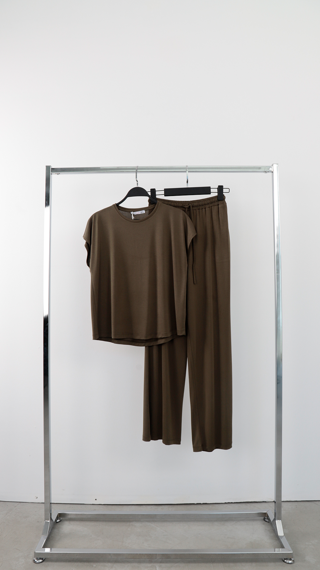 Brown Casual Jogger Pants With DrawstringStraight Leg – Brand: Cream Rouge – Women & Kids, Baby Clothes Wholesale – TheBS Women