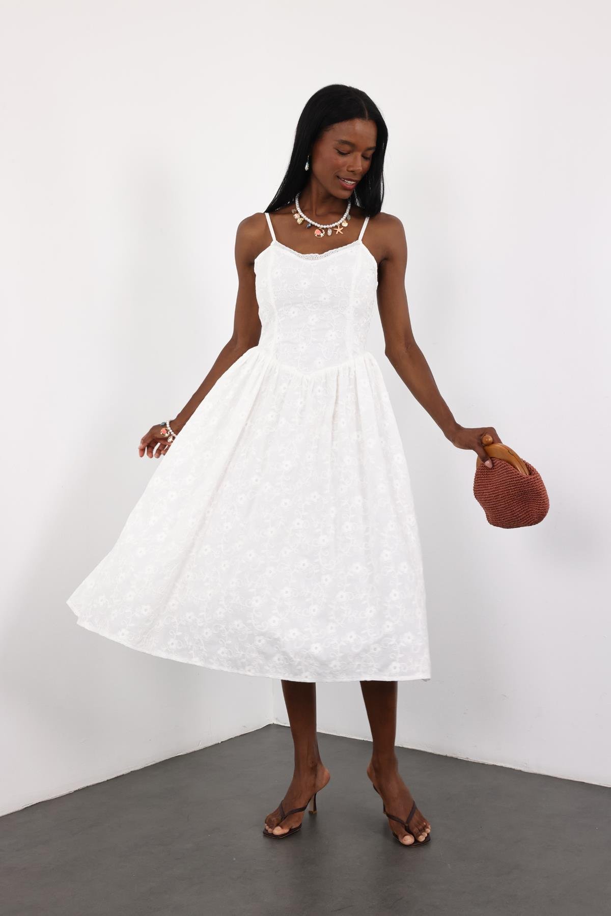 White Floral Slip Midi Dress With Sweetheart Neck – Brand: Cream Rouge – Women & Kids, Baby Clothes Wholesale – TheBS Women