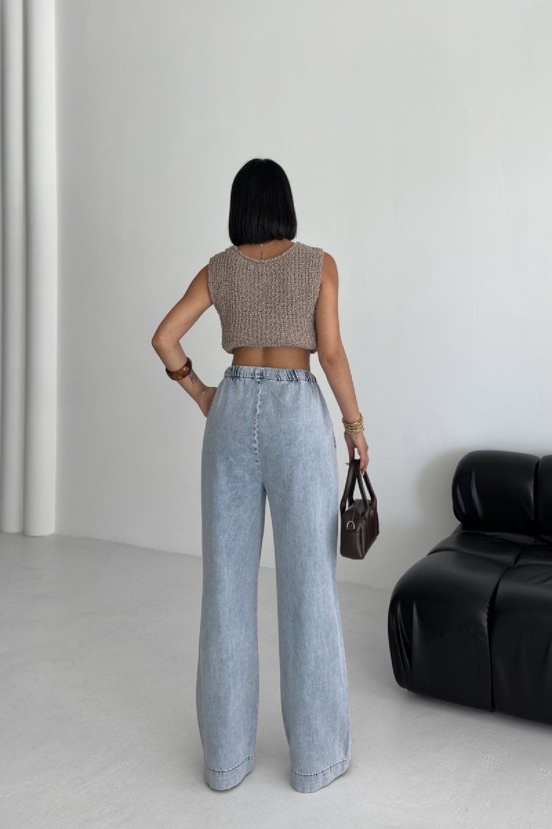Casual Streetwear Vintage Jeans - Brand: XLove - Women & Kids, Baby Clothes Wholesale - TheBS Women Casual Streetwear Vintage Jeans - Brand: XLove - Women & Kids, Baby Clothes Wholesale - TheBS Women