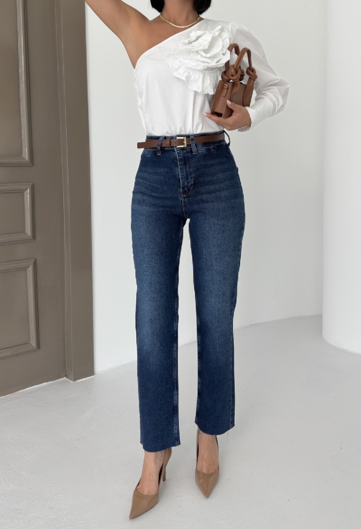 Mom Jeans With High Waist And Straight Leg - Brand: XLove - Women & Kids, Baby Clothes Wholesale - TheBS Women