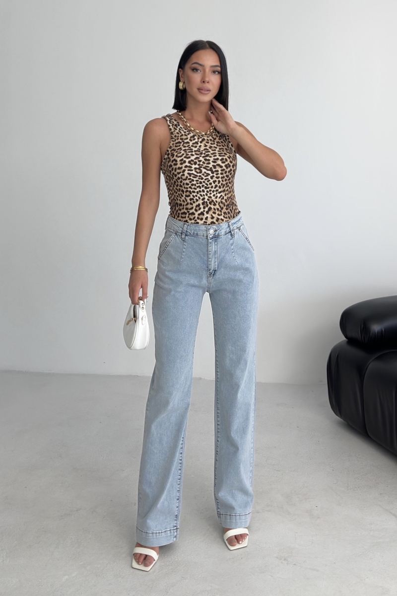 Mom Jeans High Waist Straight Leg - Brand: XLove - Women & Kids, Baby Clothes Wholesale - TheBS Women Mom Jeans High Waist Straight Leg - Brand: XLove - Women & Kids, Baby Clothes Wholesale - TheBS Women