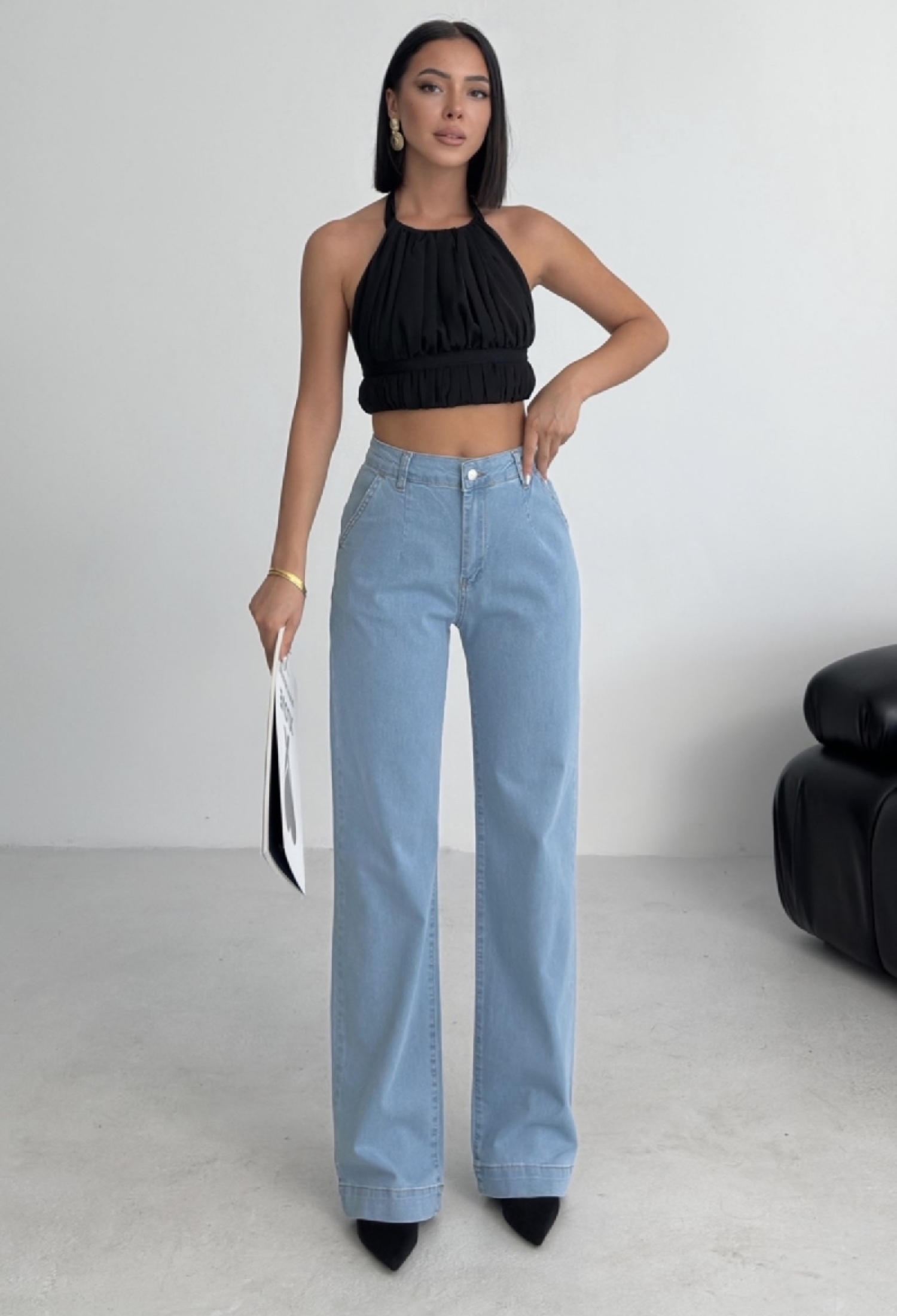 Mom Jeans With Wide Leg And Buttoned Closure - Brand: XLove - Women & Kids, Baby Clothes Wholesale - TheBS Women