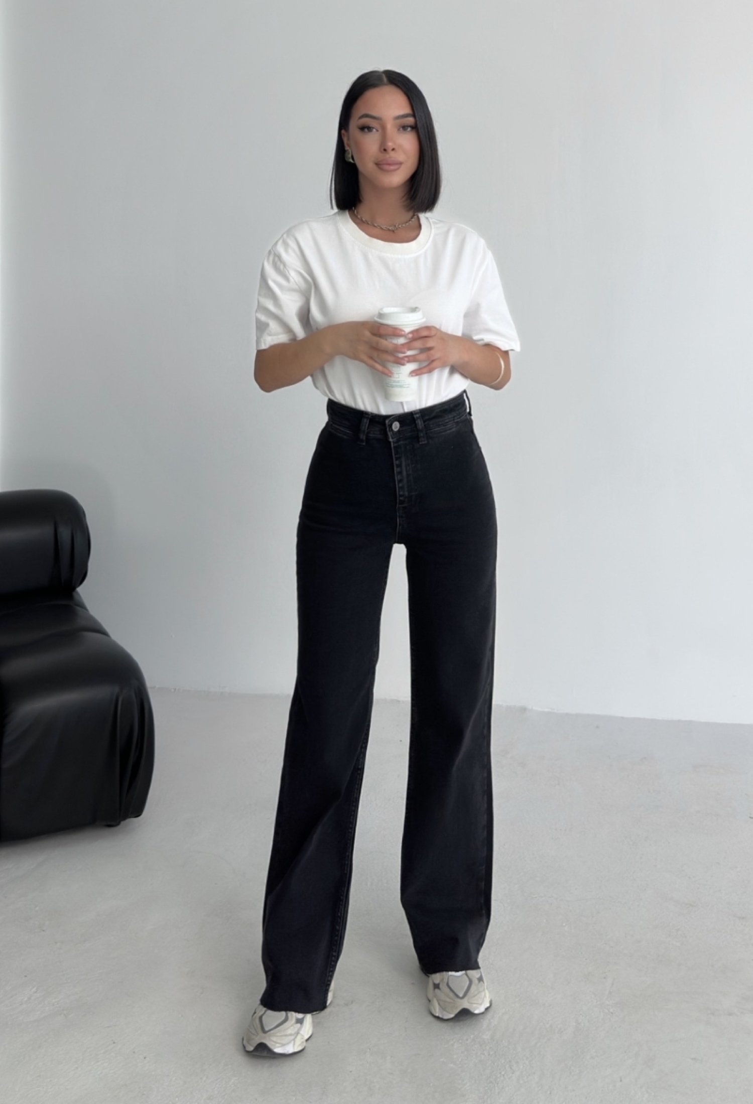 Black Mom Jeans High Waist Wide Leg Buttoned - Brand: XLove - Women & Kids, Baby Clothes Wholesale - TheBS Women