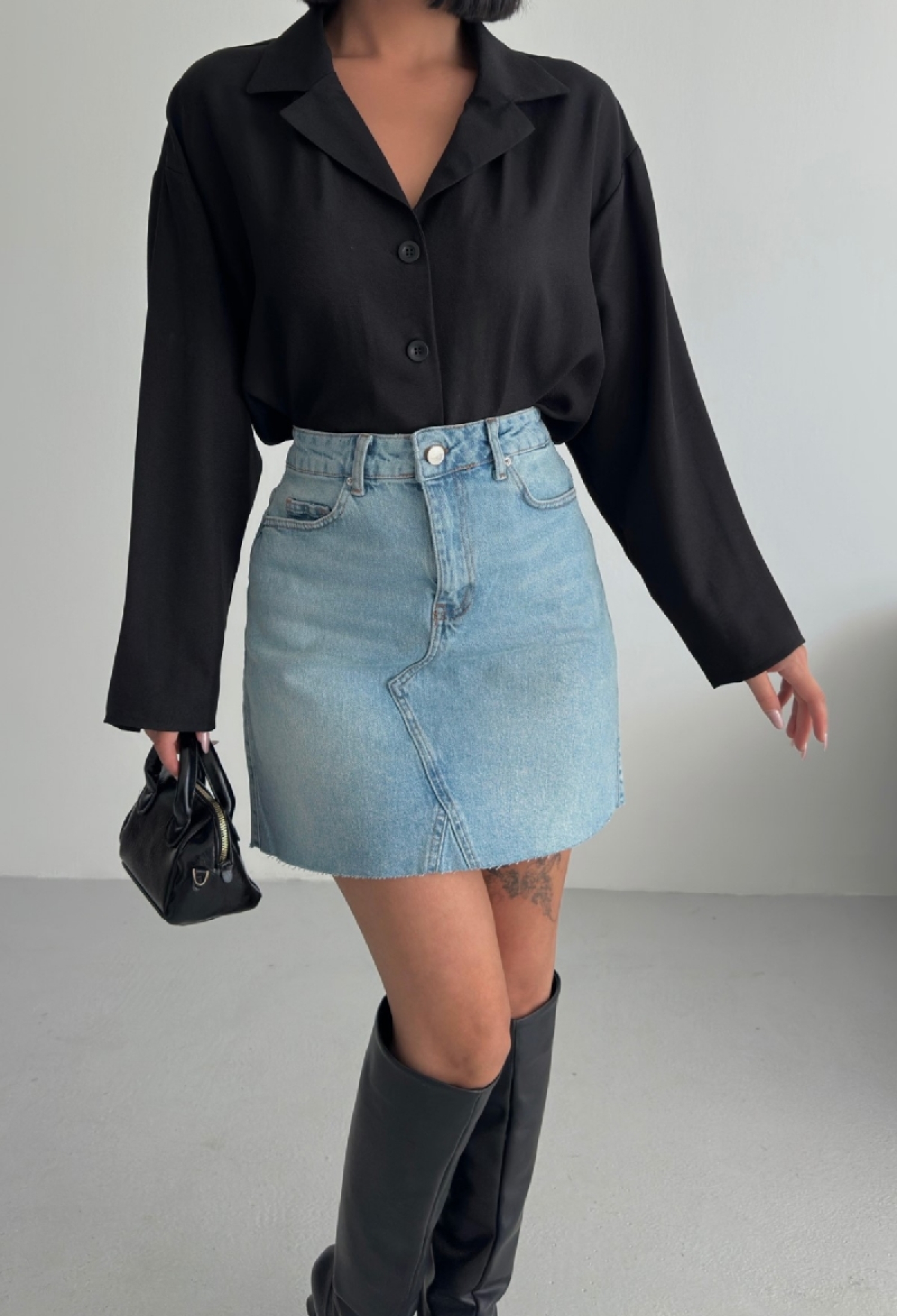 A-Line Mini Skirt With High Waist And Buttoned Closure - Brand: XLove - Women & Kids, Baby Clothes Wholesale - TheBS Women