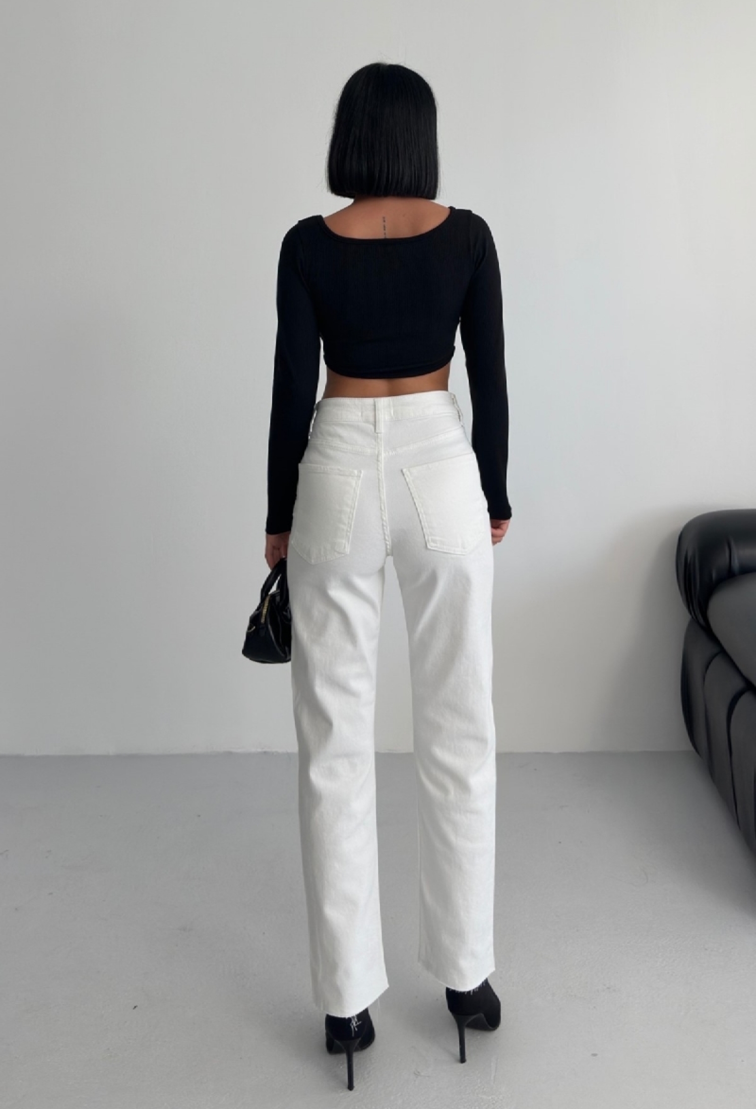 Mom Jeans With High Waist & Straight Leg - Brand: XLove - Women & Kids, Baby Clothes Wholesale - TheBS Women