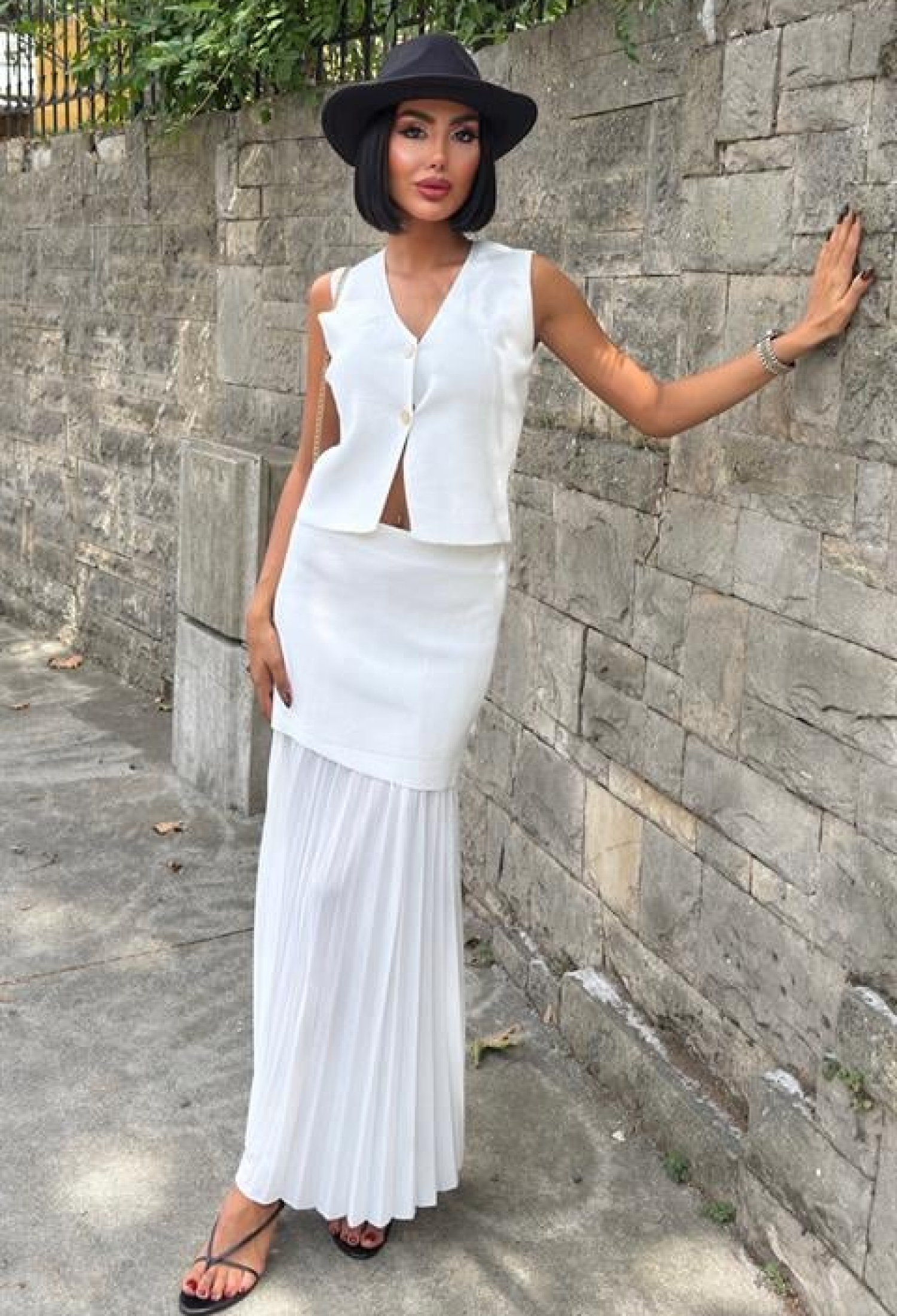 Vest And Pleated Skirt Knitwear Set - Brand: Sobe Istanbul - Women & Kids, Baby Clothes Wholesale - TheBS Women