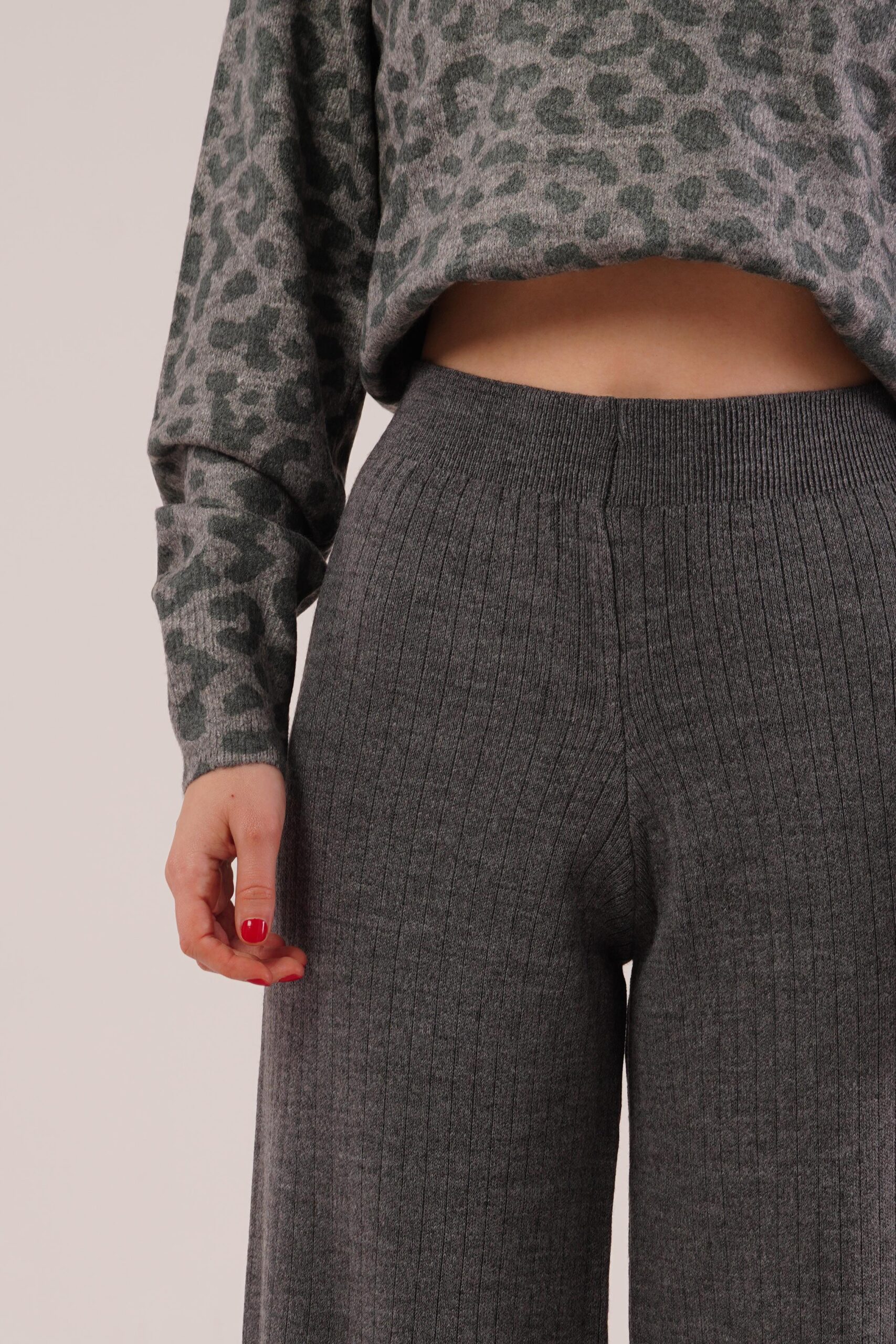 Grey Palazzo Pants With Wide Leg And Mid Waist - Brand: Lustrin - Women & Kids, Baby Clothes Wholesale - TheBS Women Grey Palazzo Pants With Wide Leg And Mid Waist - Brand: Lustrin - Women & Kids, Baby Clothes Wholesale - TheBS Women