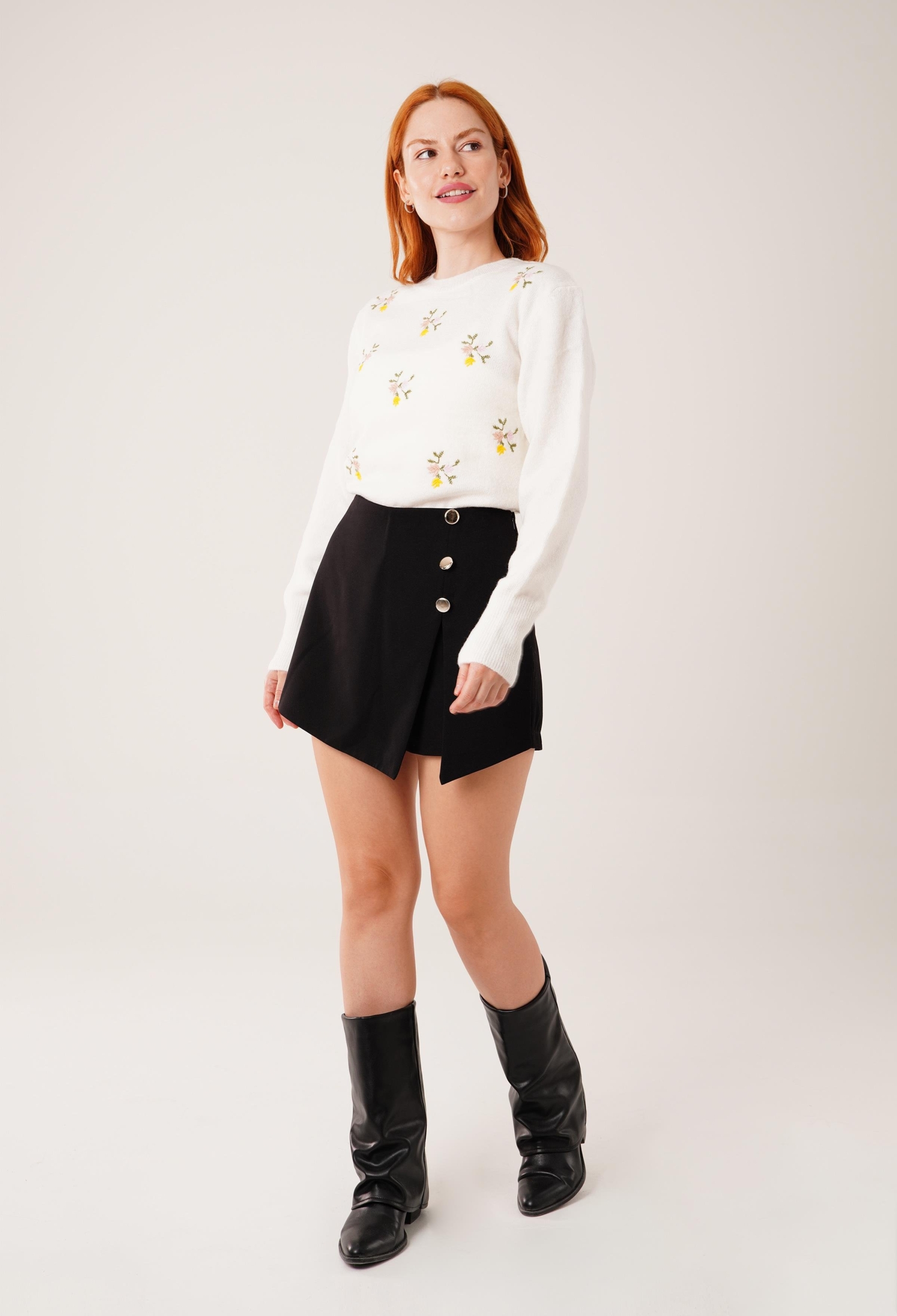 White Floral Casual Sweater - Brand: Lustrin - Women & Kids, Baby Clothes Wholesale - TheBS Women