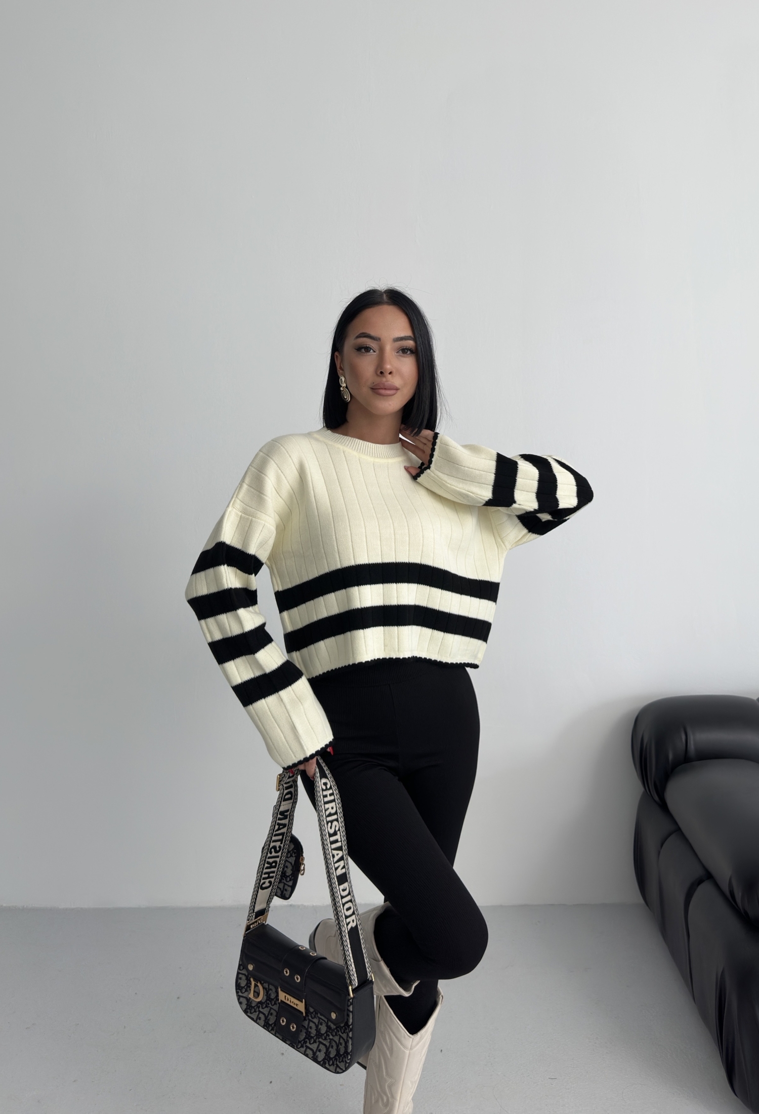 White Oversized Fit Crew Neck Crop Sweater - Brand: My Fashion - Women & Kids, Baby Clothes Wholesale - TheBS Women