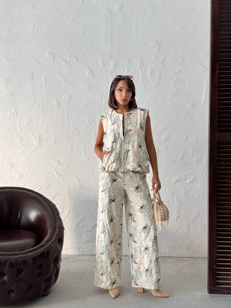 White Floral Zip-Up Sleeveless Shirt – Brand: Topshow – Women & Kids, Baby Clothes Wholesale – TheBS Women