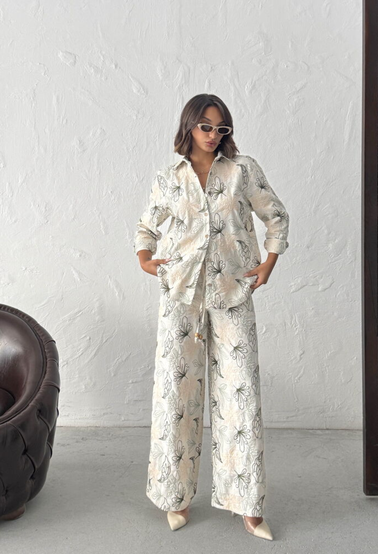 White Floral Buttoned Shirt With Notched Neck - Brand: Topshow - Women & Kids, Baby Clothes Wholesale - TheBS Women