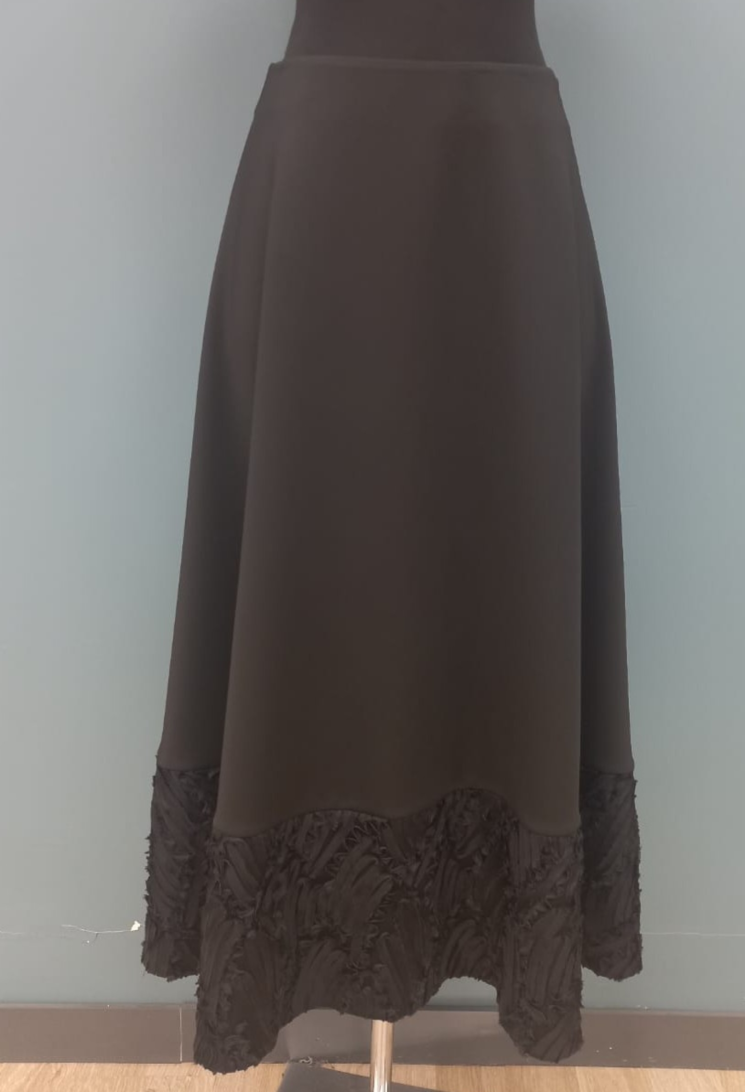 Black Elegant Flared Midi Skirt - Brand: Puane - Women & Kids, Baby Clothes Wholesale - TheBS Women